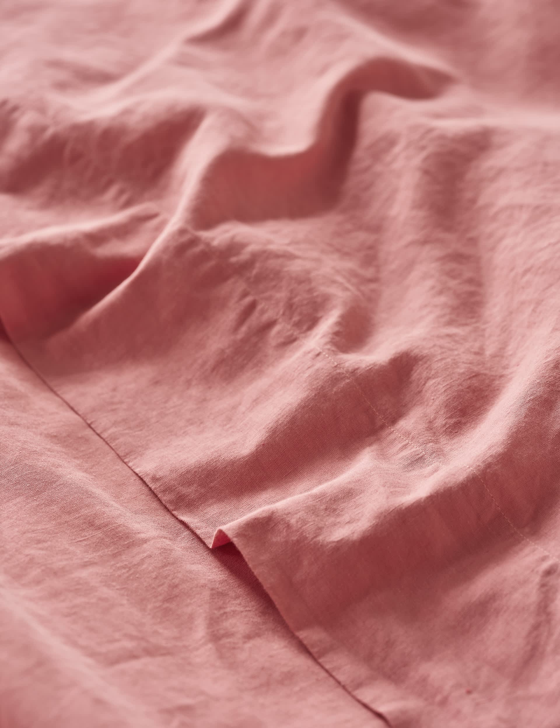 Piglet In Bed Linen Rich Plain Flat Sheet