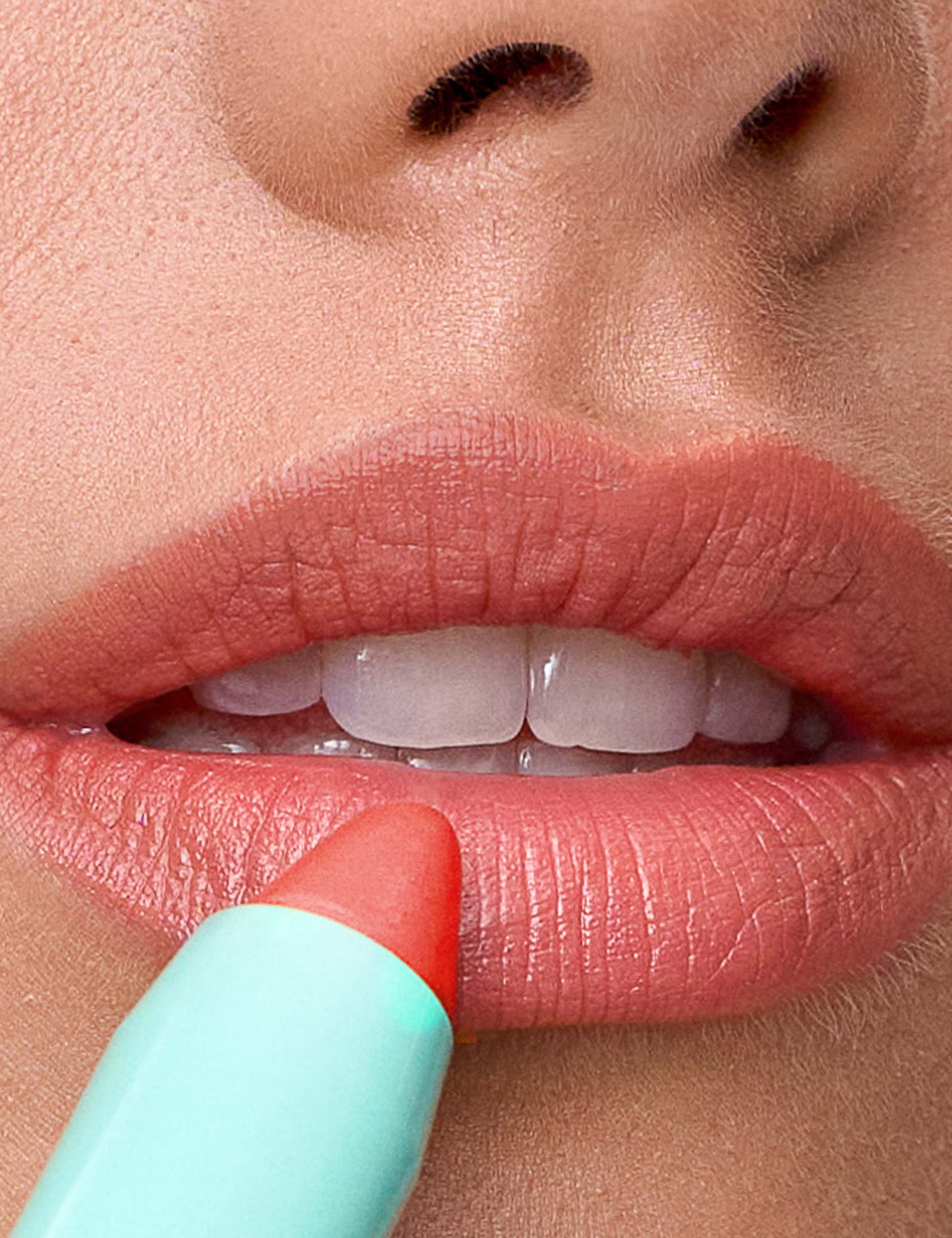 Le Lipstick - Lydia Millen