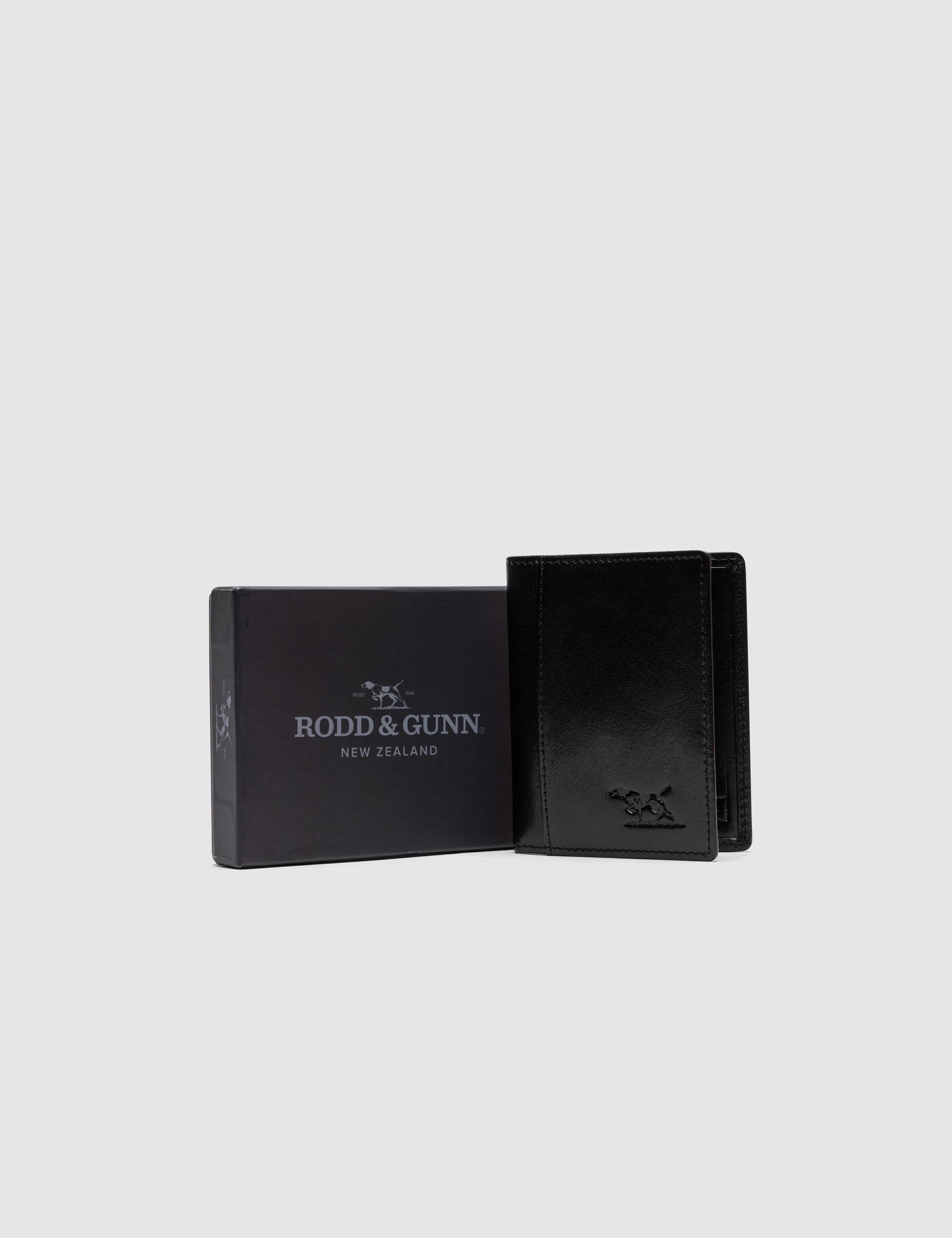 Rodd & Gunn Walton leather card holder (British brand)