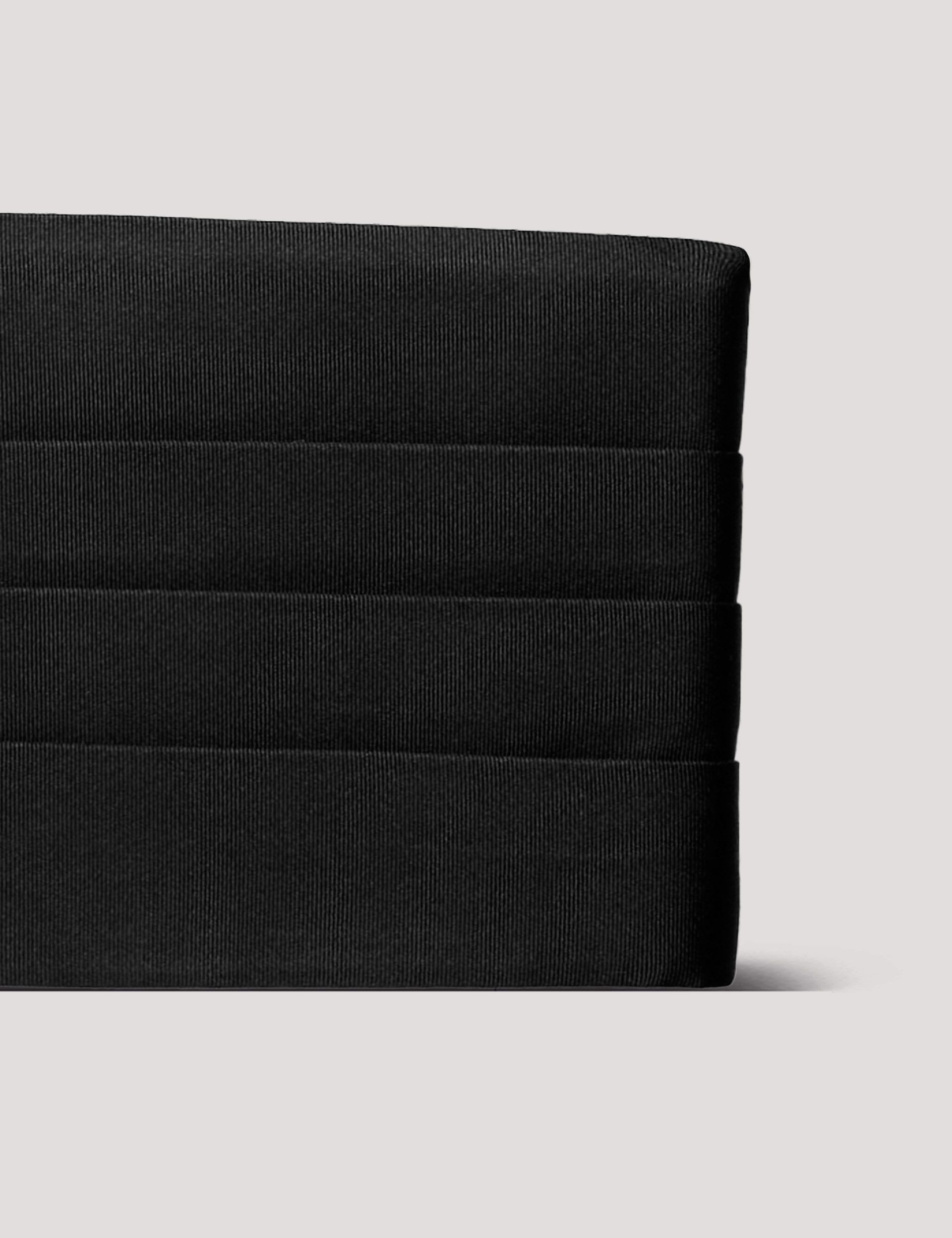 Hawes & Curtis pure silk cummerbund, UK version