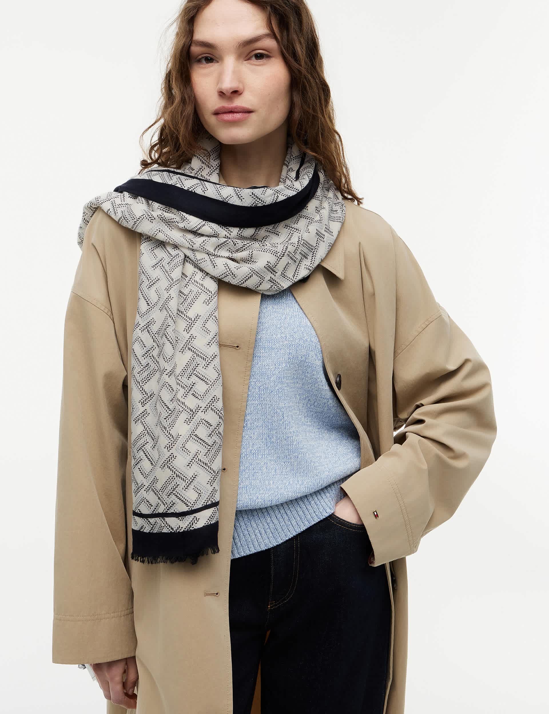 Tommy Hilfiger TH Monogram scarf (British brand)