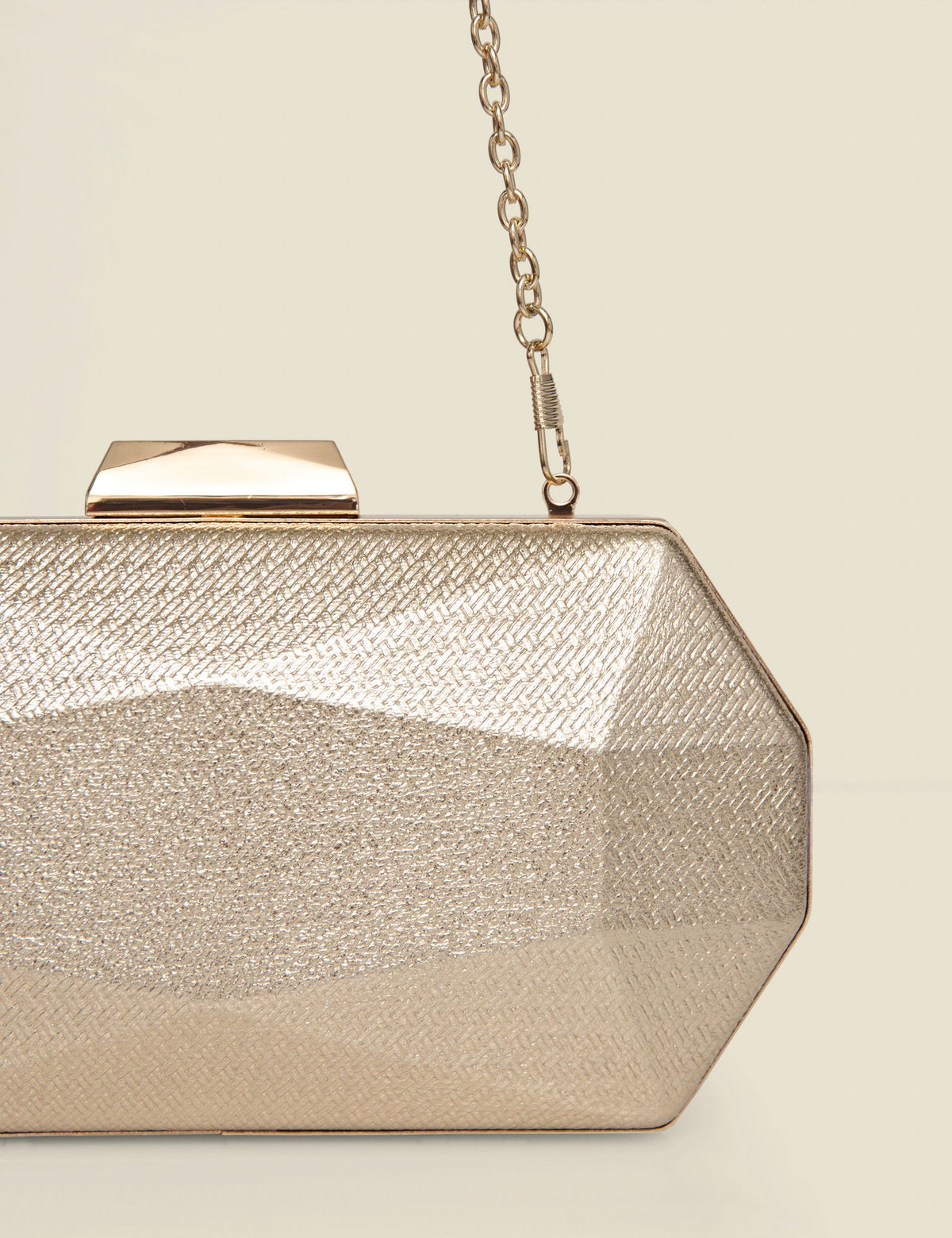 Sosandar geometric chain strap clutch bag metallic (British brand)