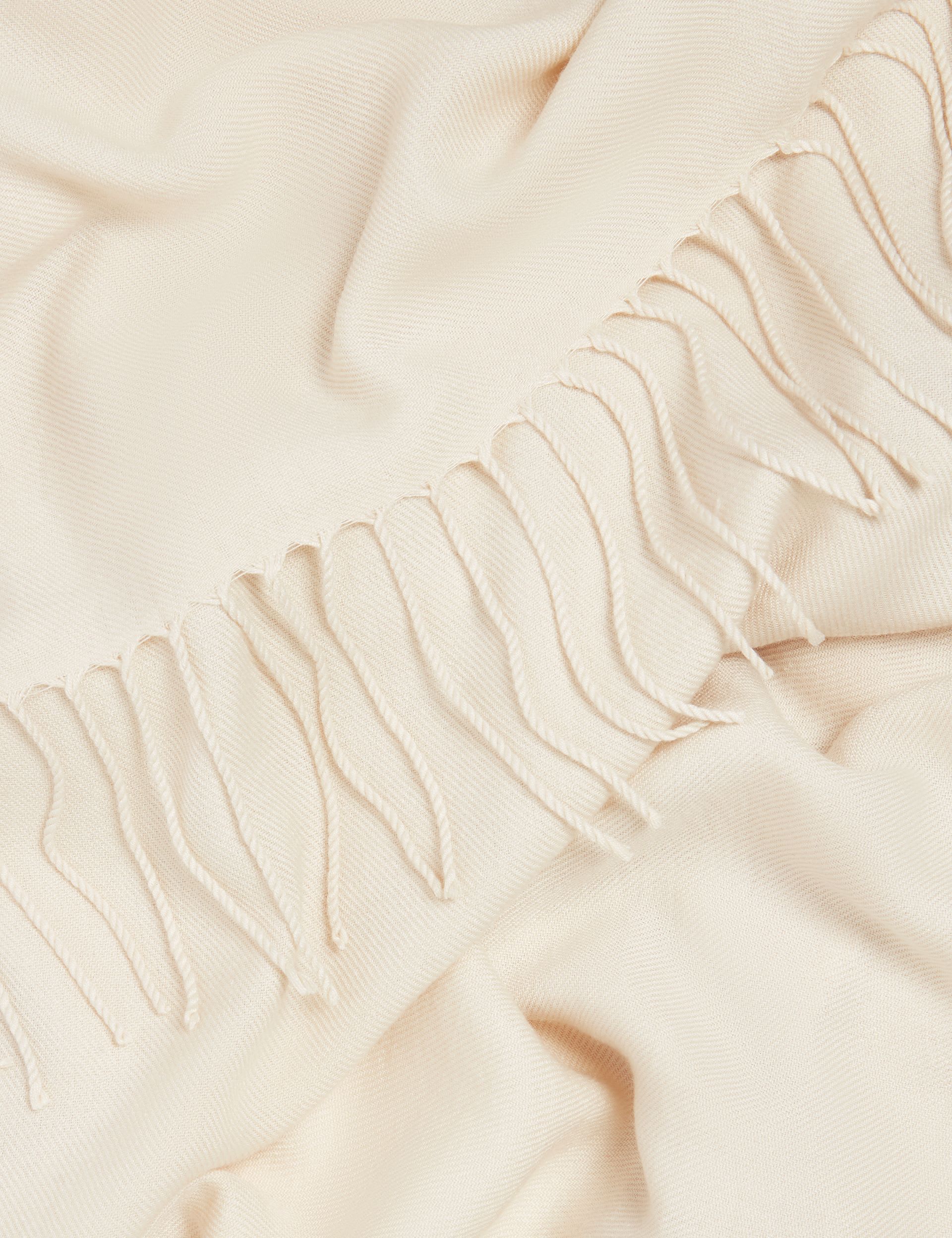 Hobbs fringed scarf in super-soft blend - British product