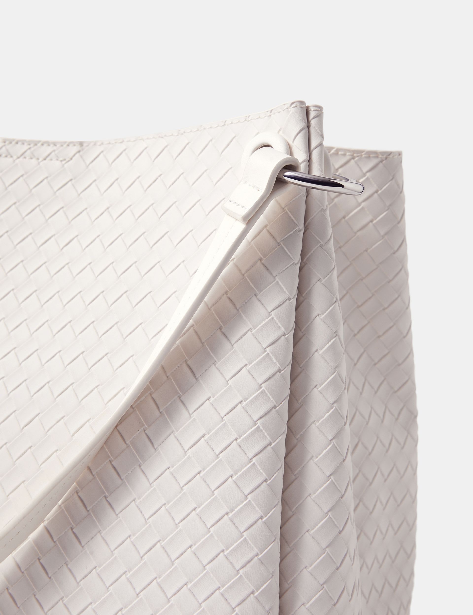 Accessorize woven shoulder bag, imported from the UK