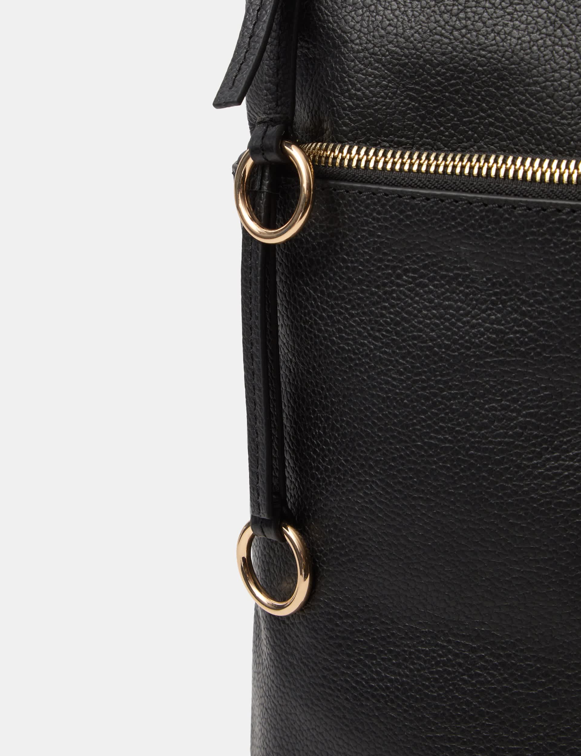 Accessorize leather backpack - British product