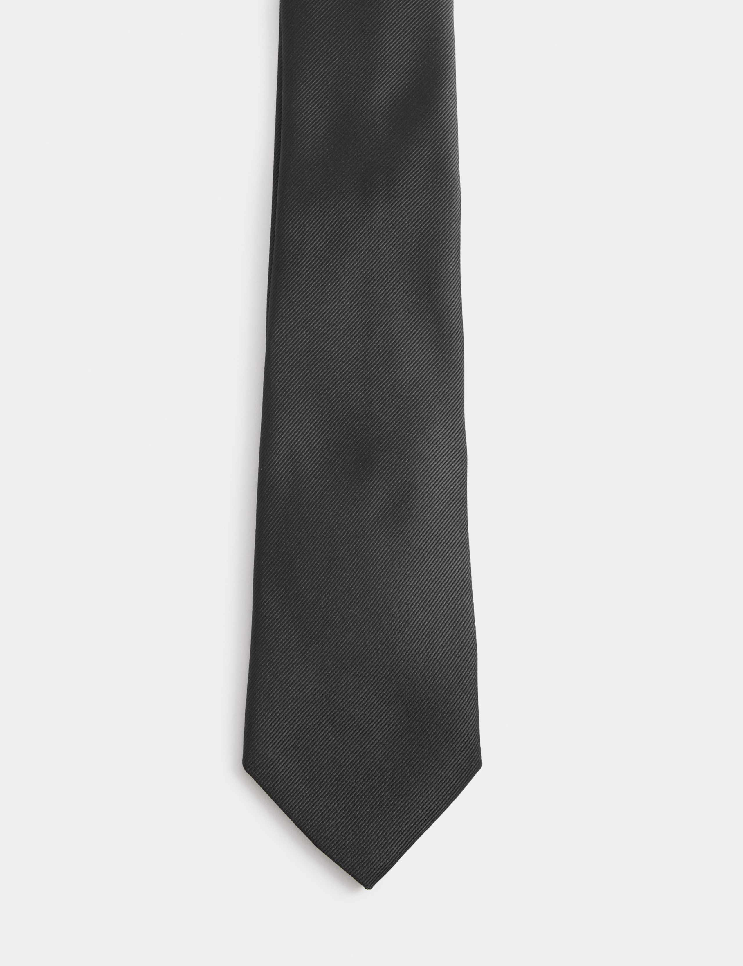 M&S machine washable tie in classic plain design, imported from the UK