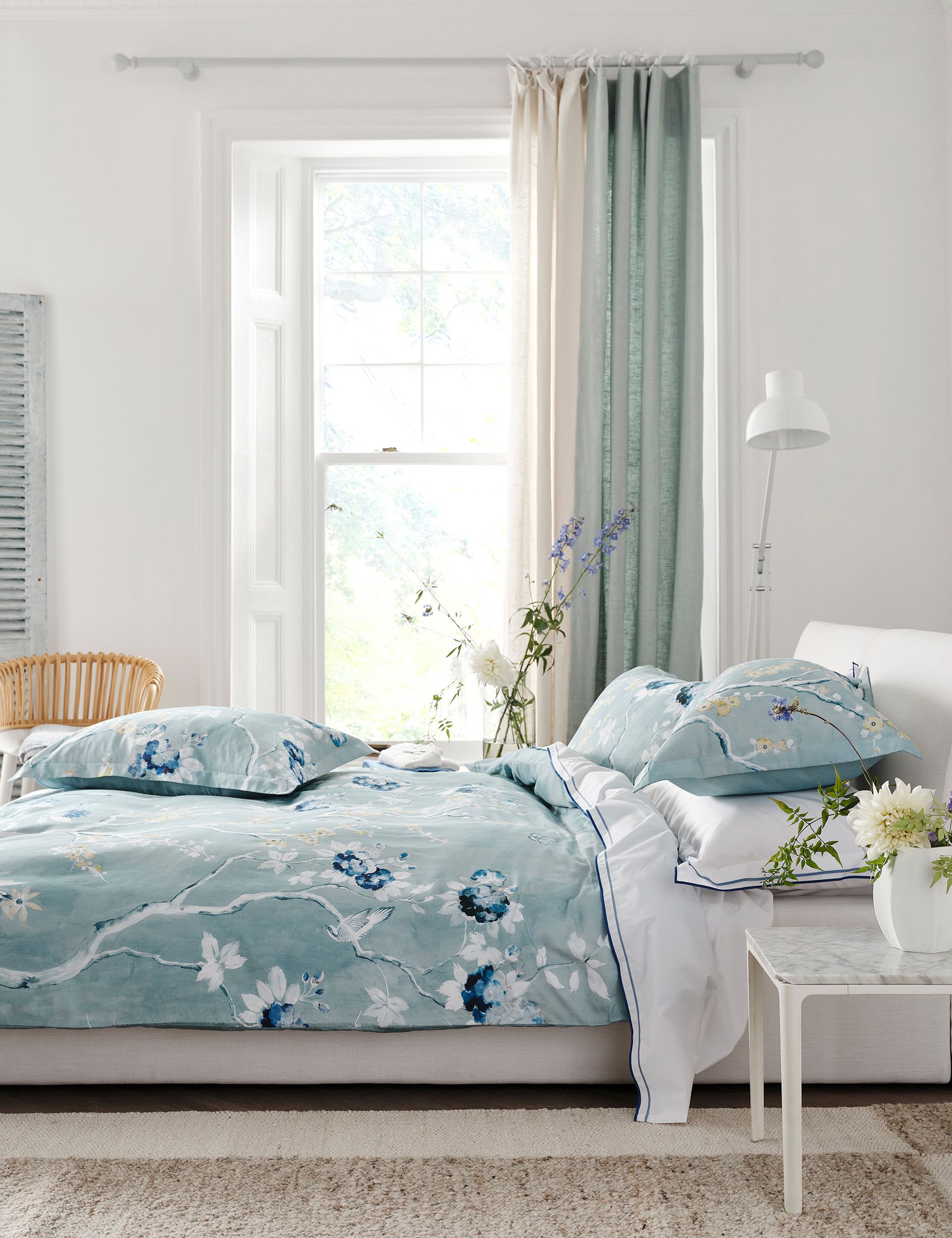 Designers Guild Manohari floral bedding set - British product