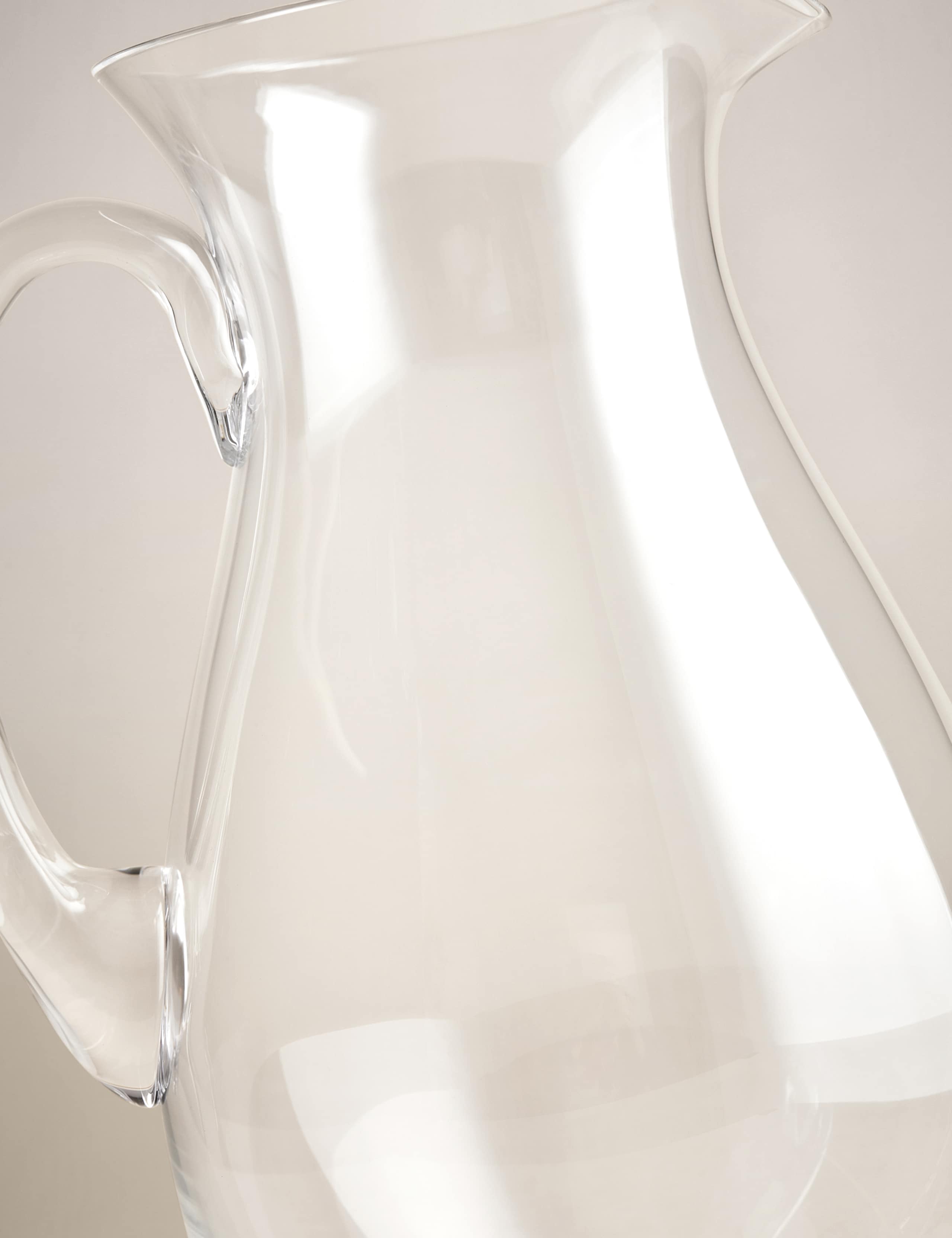 Maxim crystal jug 190cl capacity, imported from the UK