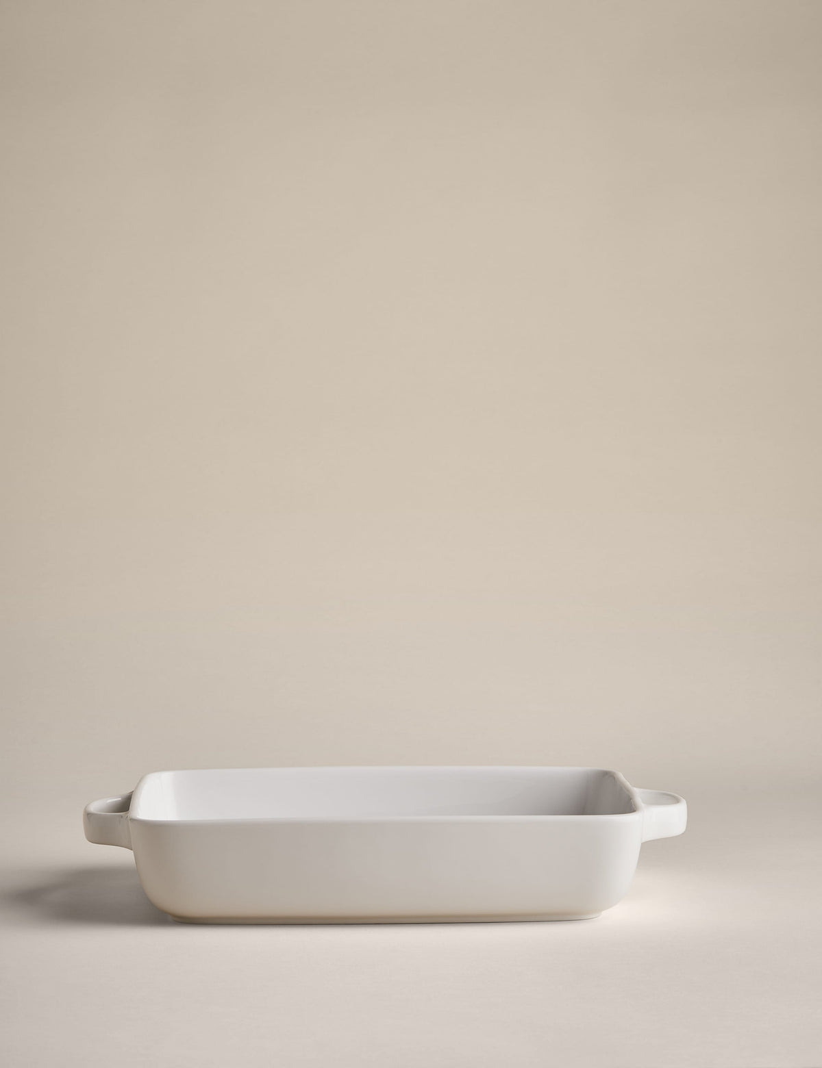 Maxim large porcelain roaster (British brand)