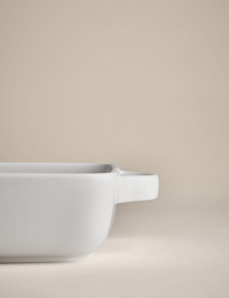 Maxim large porcelain roaster (British brand)