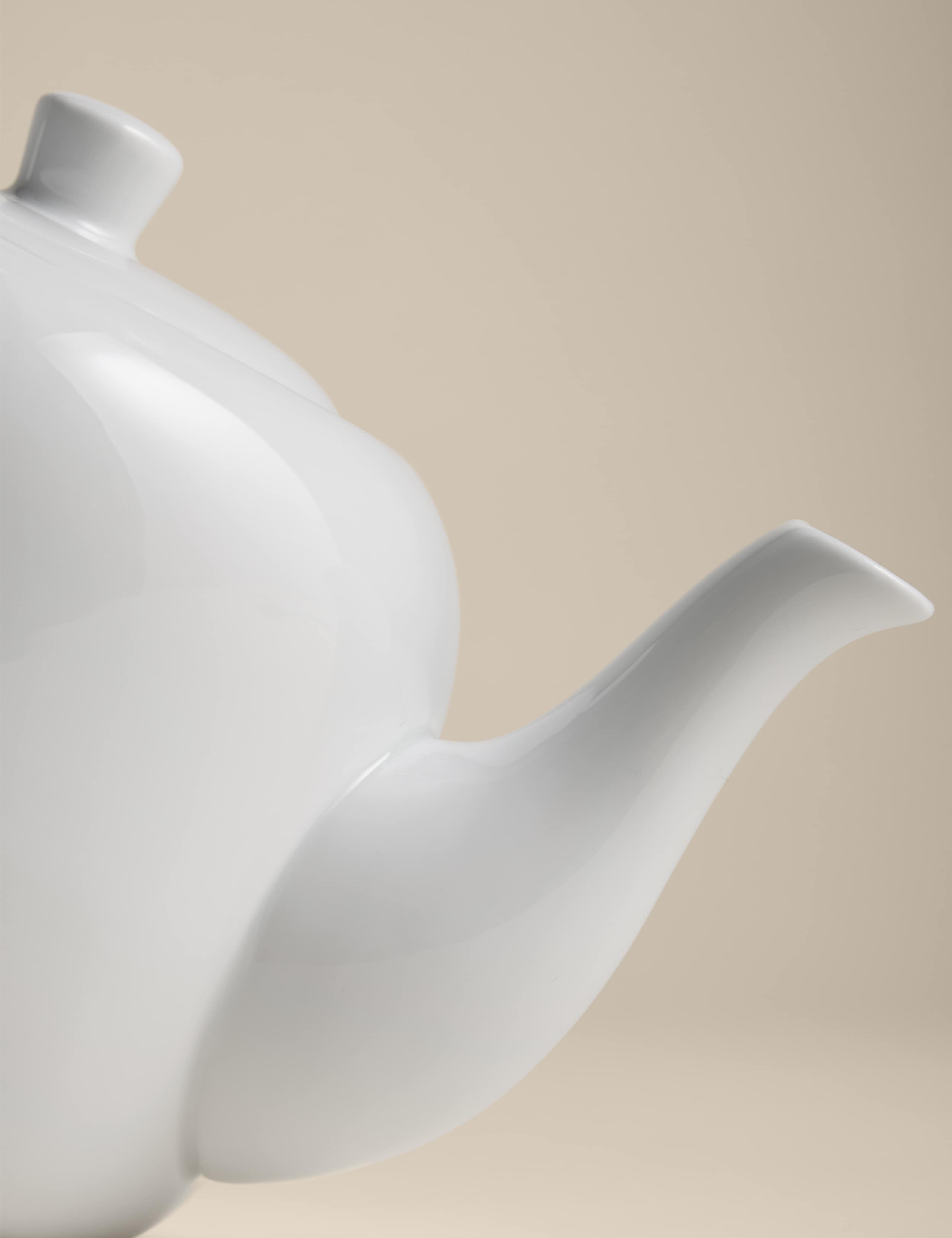 Maxim porcelain teapot 14cm - British product