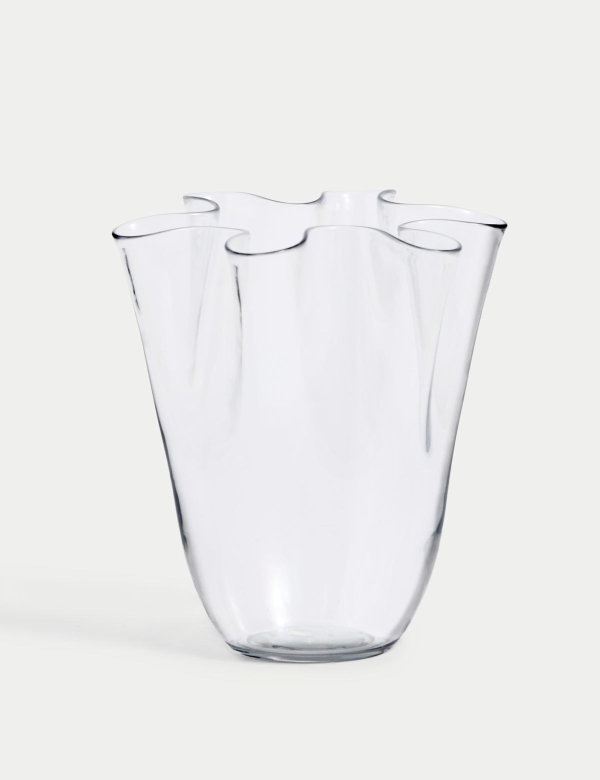 Glass handkerchief vase medium - British product