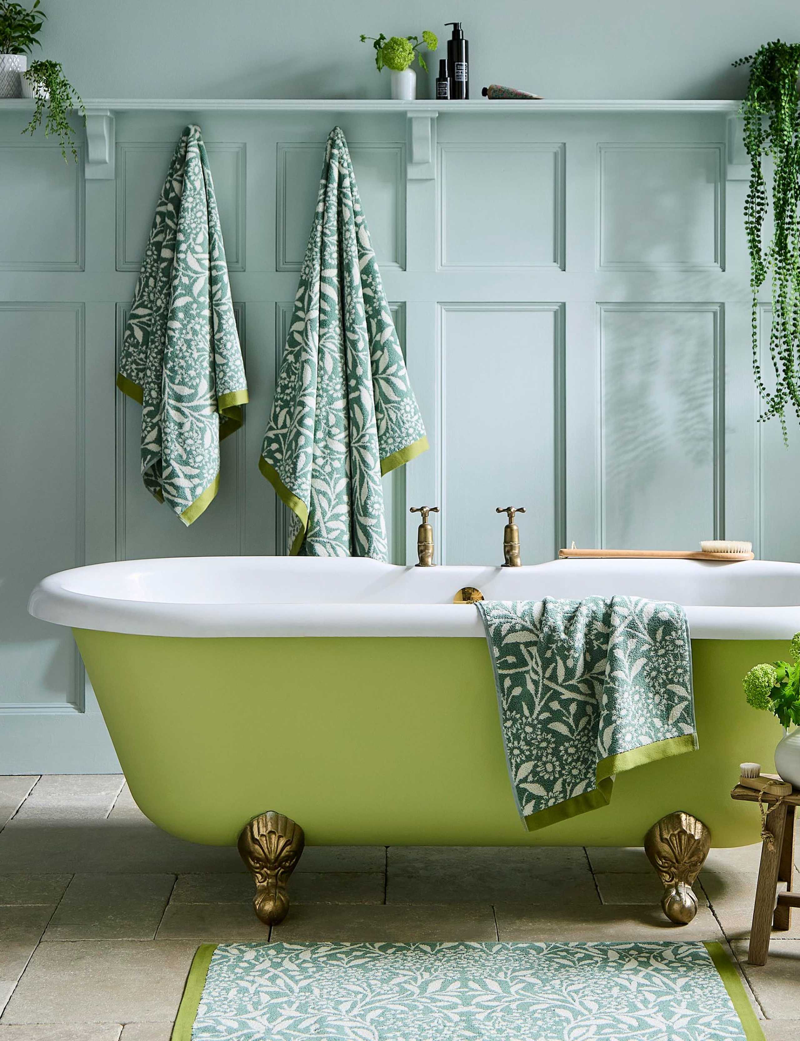 William Morris Michaelmas Daisy pure cotton towel, imported from the UK