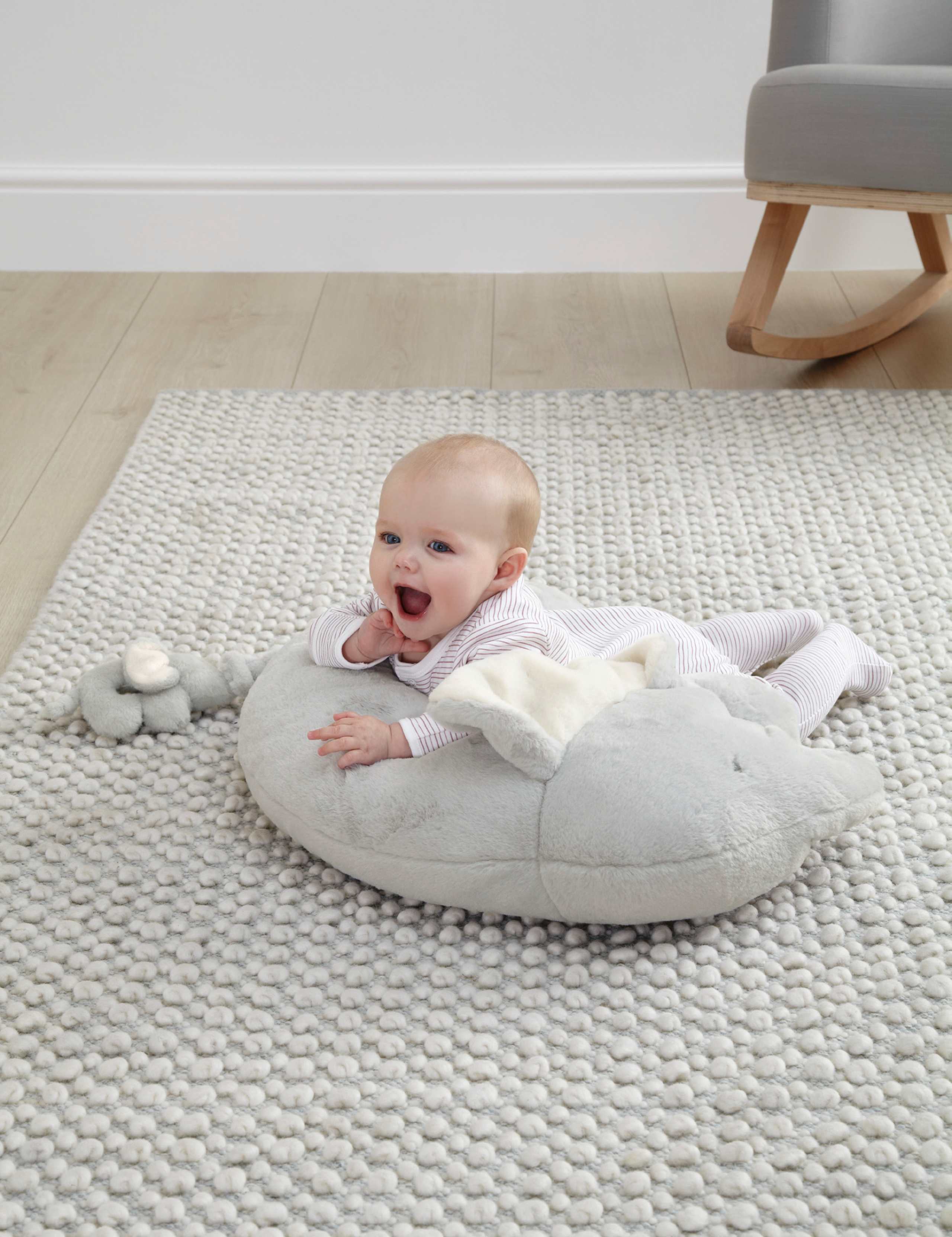 Mamas & Papas Snugglerug baby activity rug 7lbs - British product