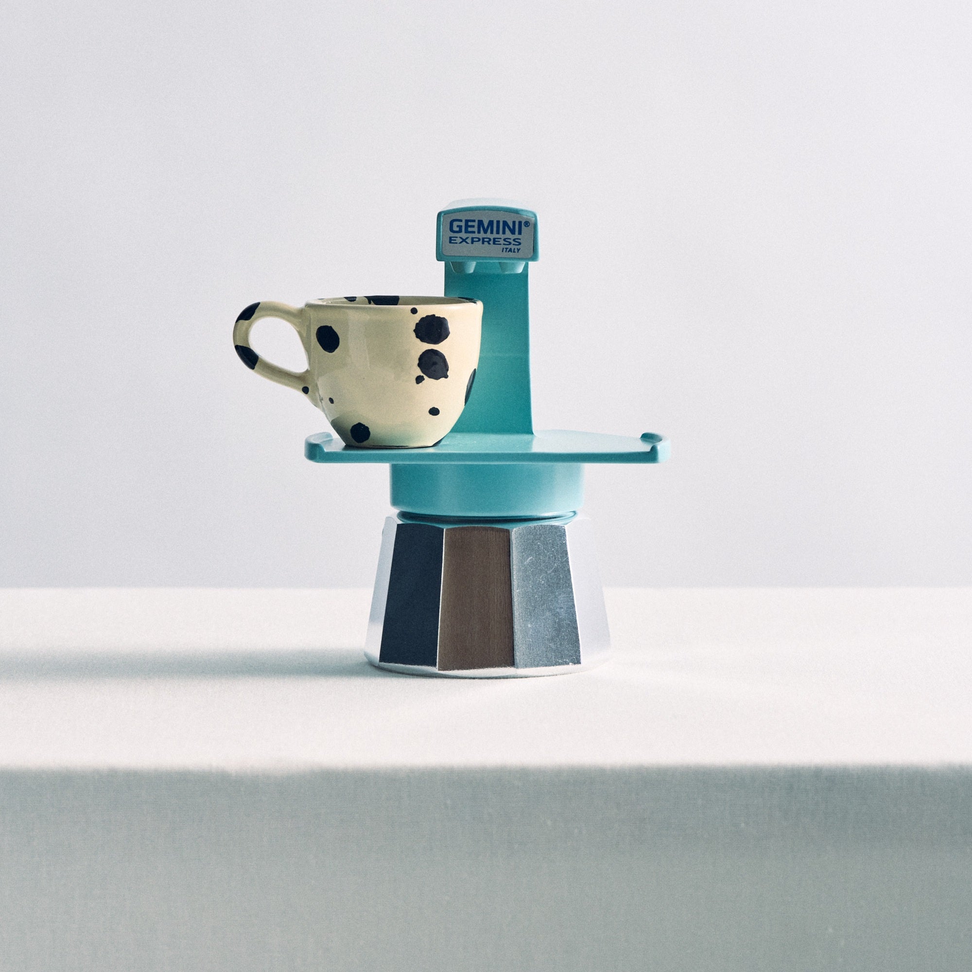 Gemini Express moka pot Sky Blue, imported from the UK