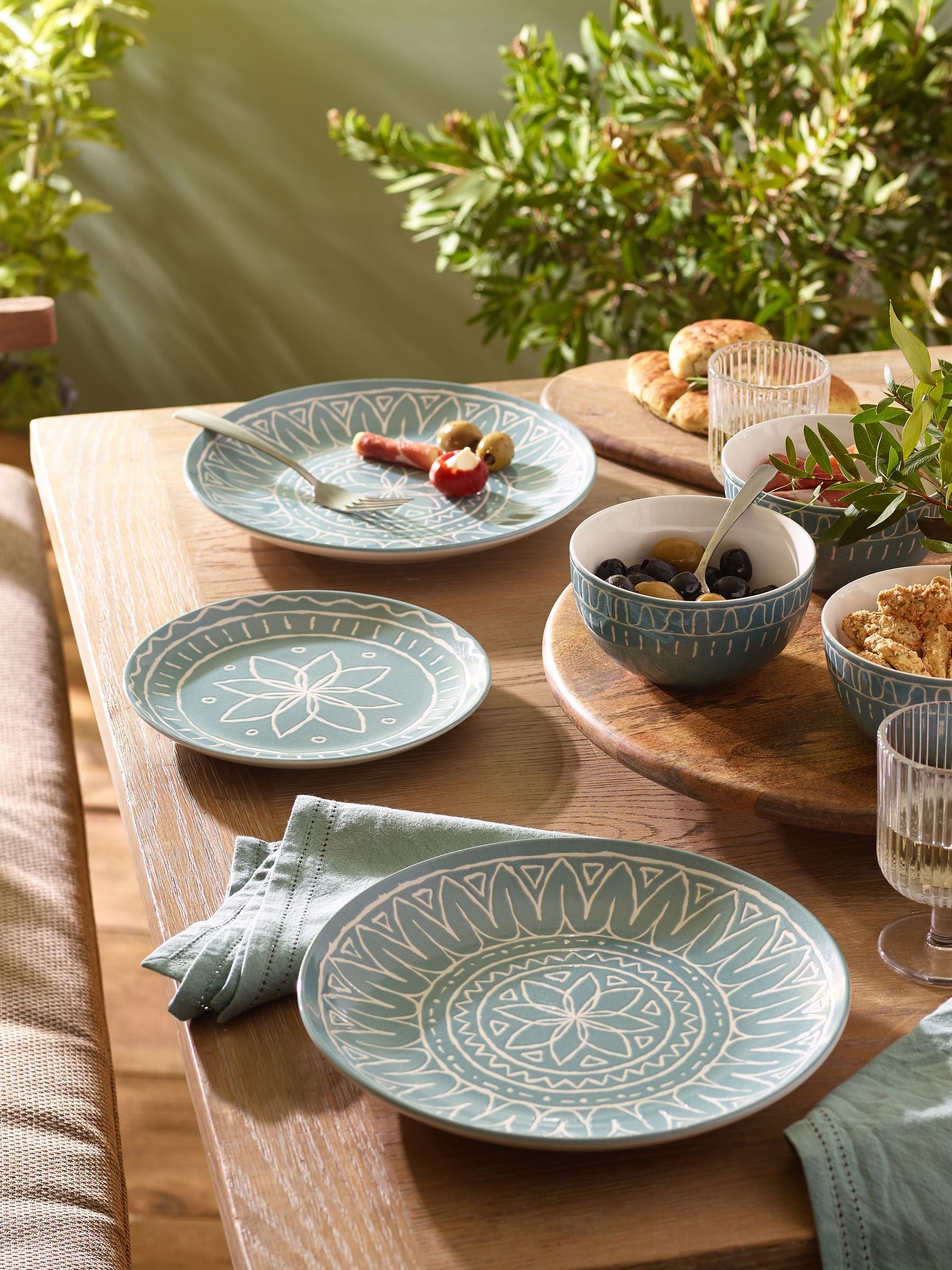 Teal blue Tuscany stoneware dinner set 12 piece (British brand)