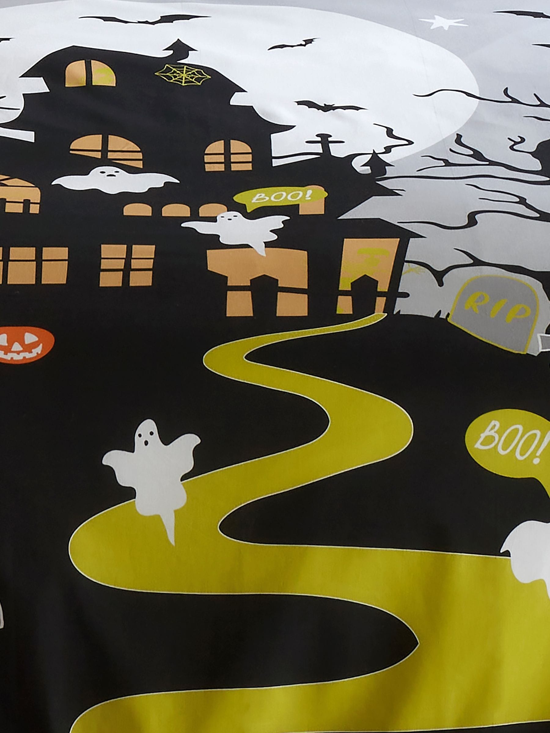 Grey haunted house glow in the dark duvet cover set - British product