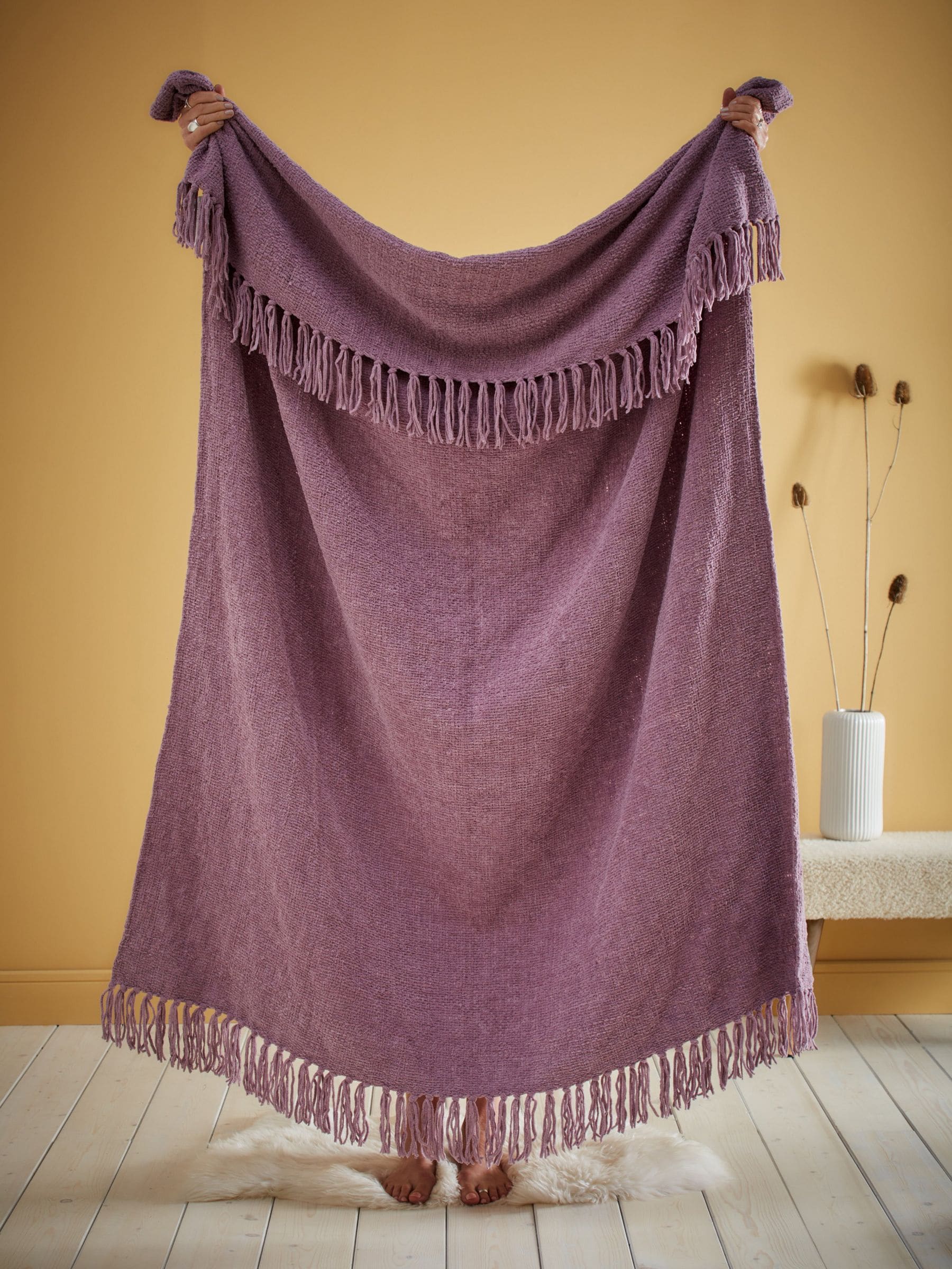 Appletree purple chenille throw 180x130cm - British product