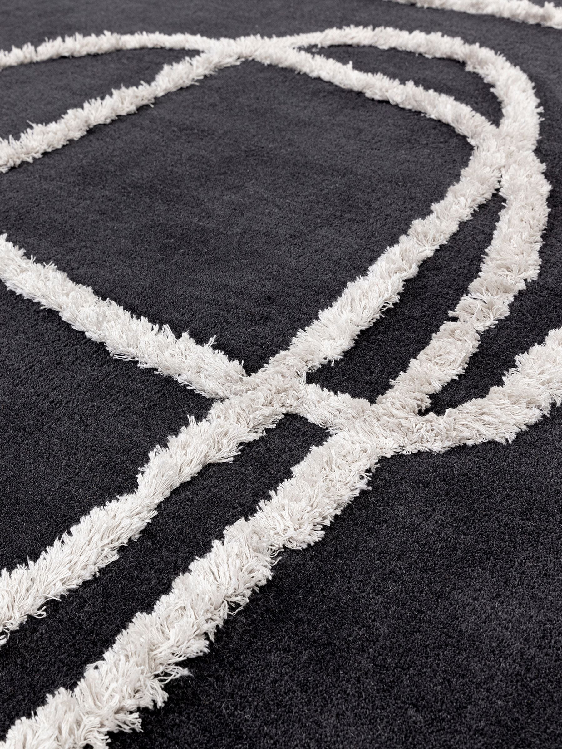 Asiatic Rugs black wool Matrix Infinity rug, UK version