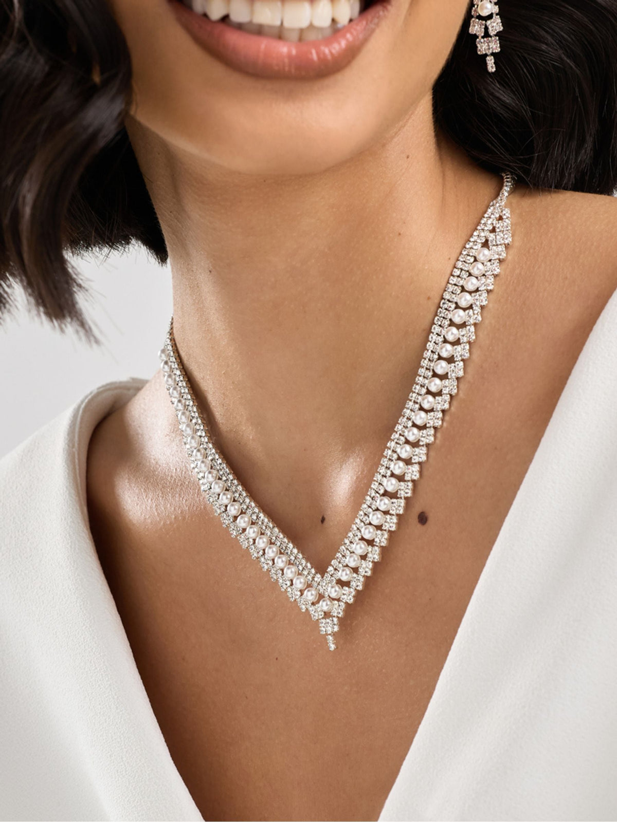 Jon Richard silver pearl crystal V necklace 16'' chain with 3'' extender, UK version