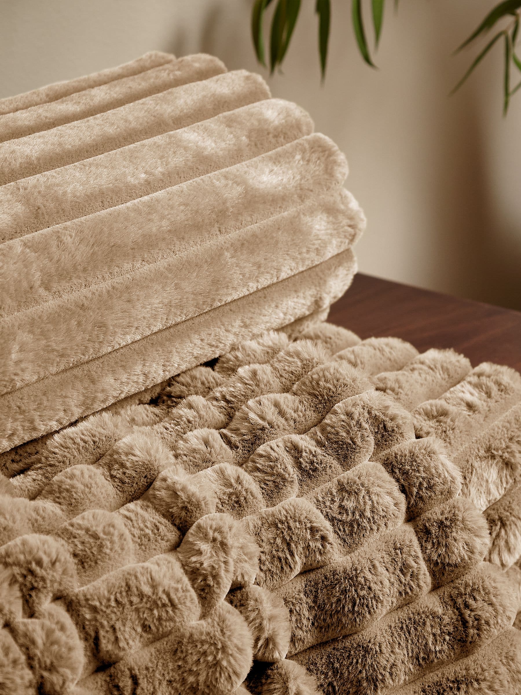 Catherine Lansfield Natural Soft and Cosy Ribbed Faux Fur Throw