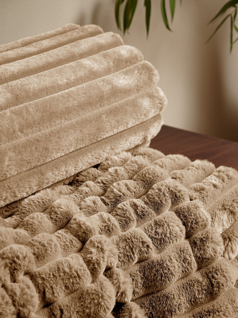 Catherine Lansfield Natural Soft and Cosy Ribbed Faux Fur Throw