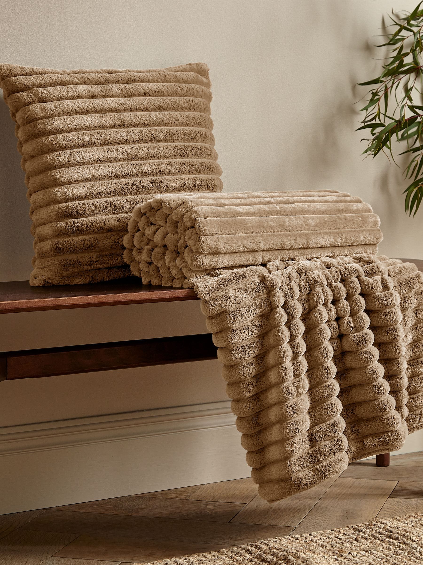 Catherine Lansfield Natural Soft and Cosy Ribbed Faux Fur Throw