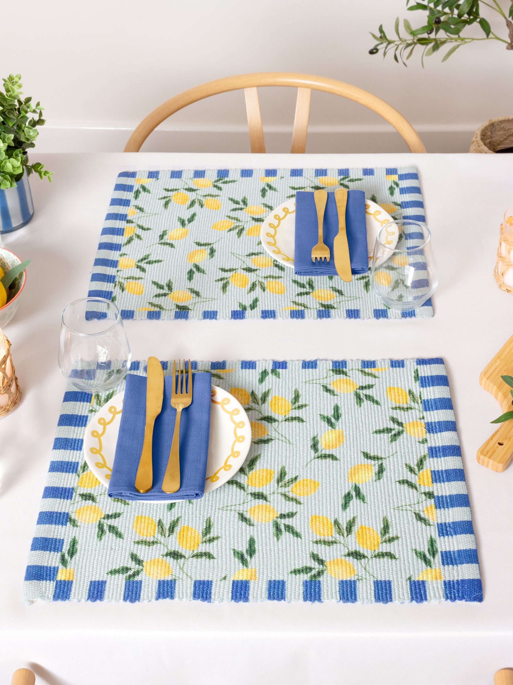 Furn Blue Lemons polyester placemats set of 4, UK version