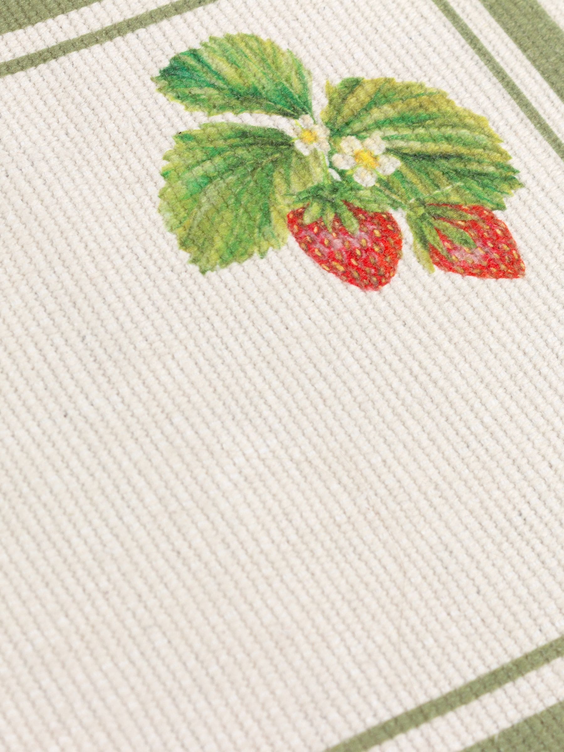 Evans Lichfield Green Strawberry placemats 46x36cm - British product