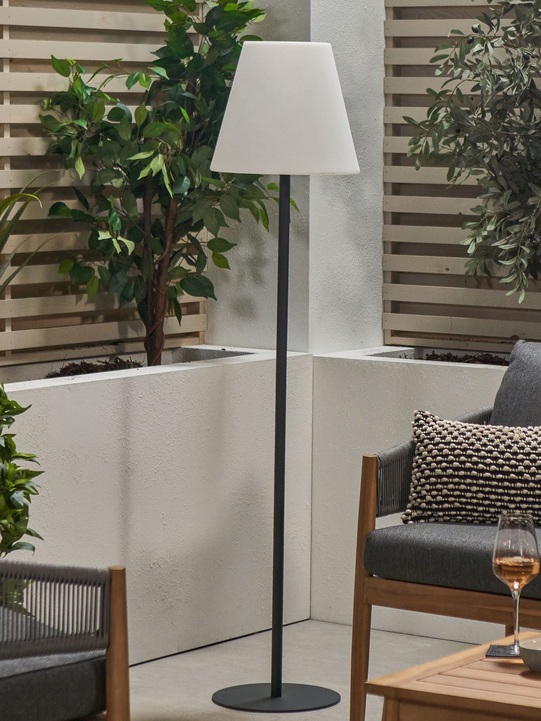 Grey metal outdoor floor lamp 153cm (British brand)