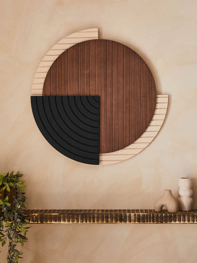 Next Bronx Holz-Rundwandkunst Braun und Schwarz 61cm Kranz- Jetzt online bei McGrocer kaufen