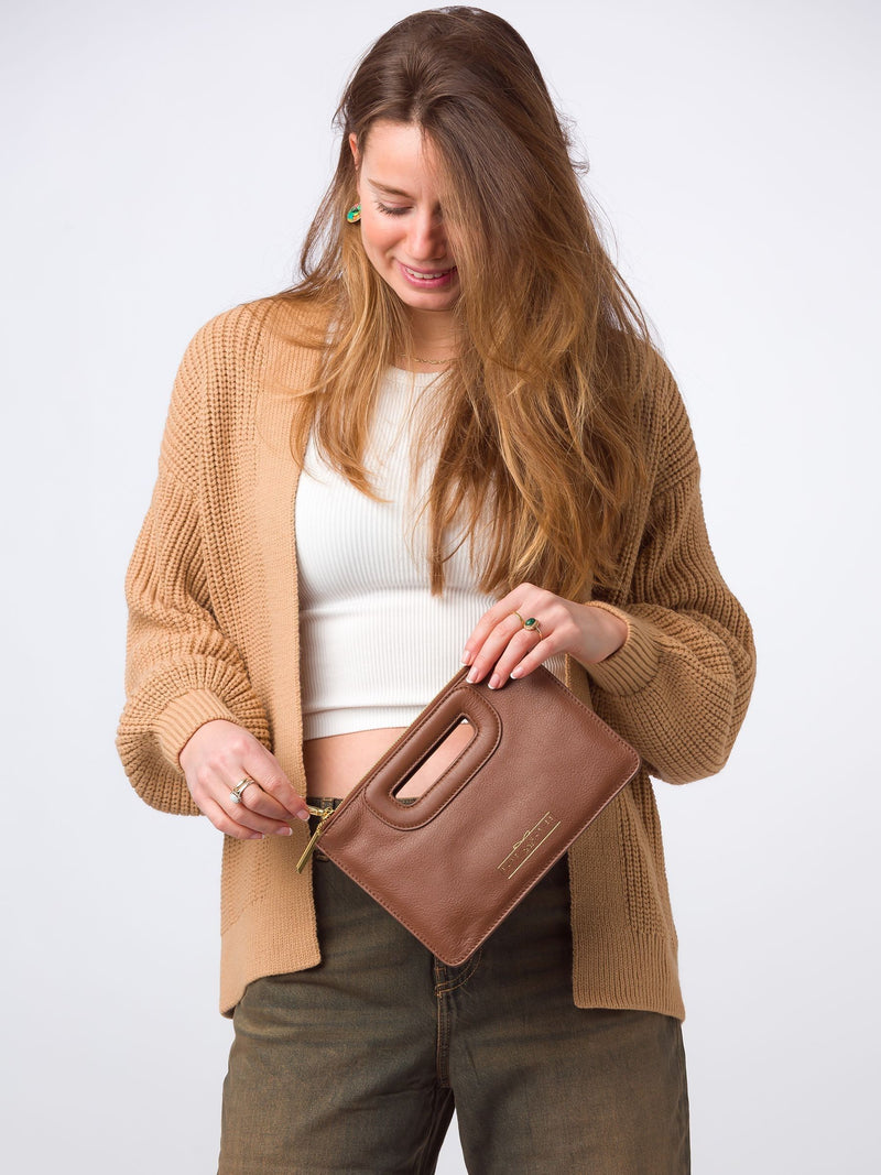 Pure Luxuries Black Esher Leather Clutch Bag