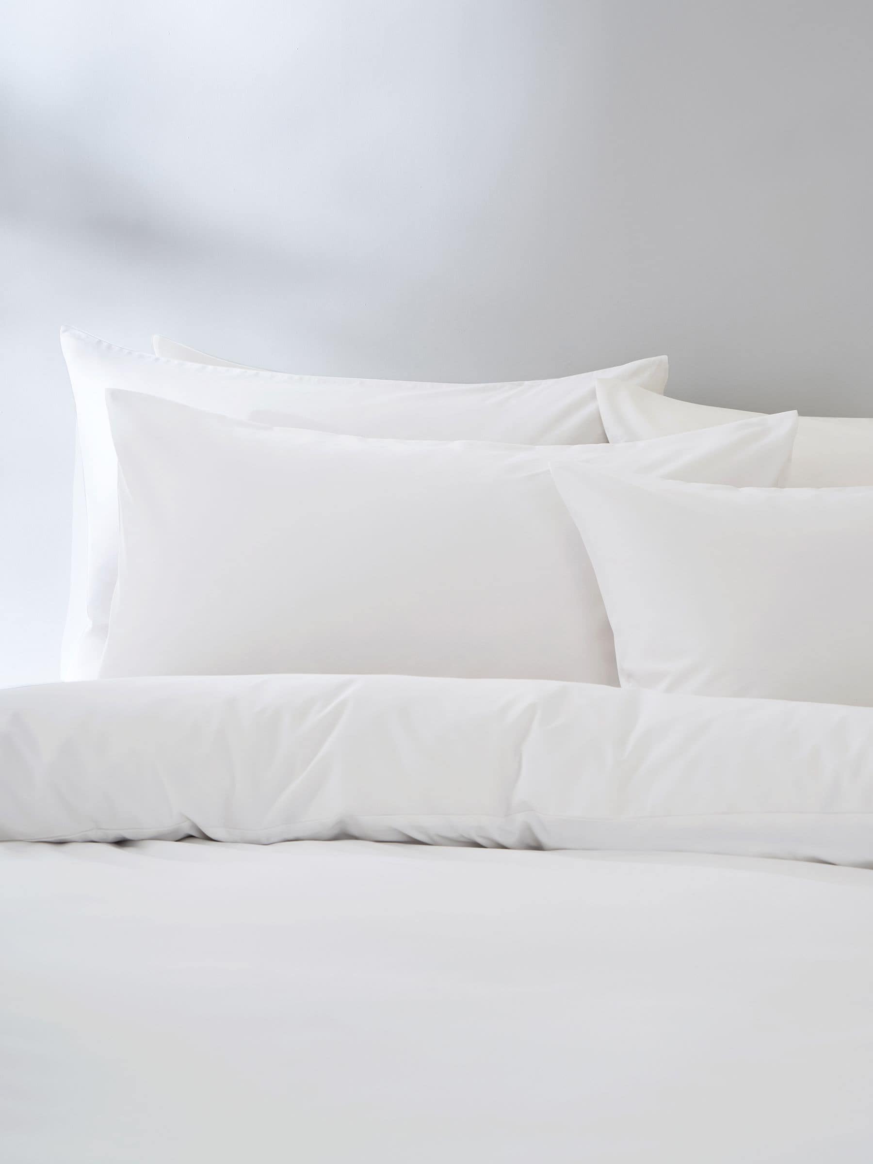 Simply Soft white pillowcases set of 2 (British brand)