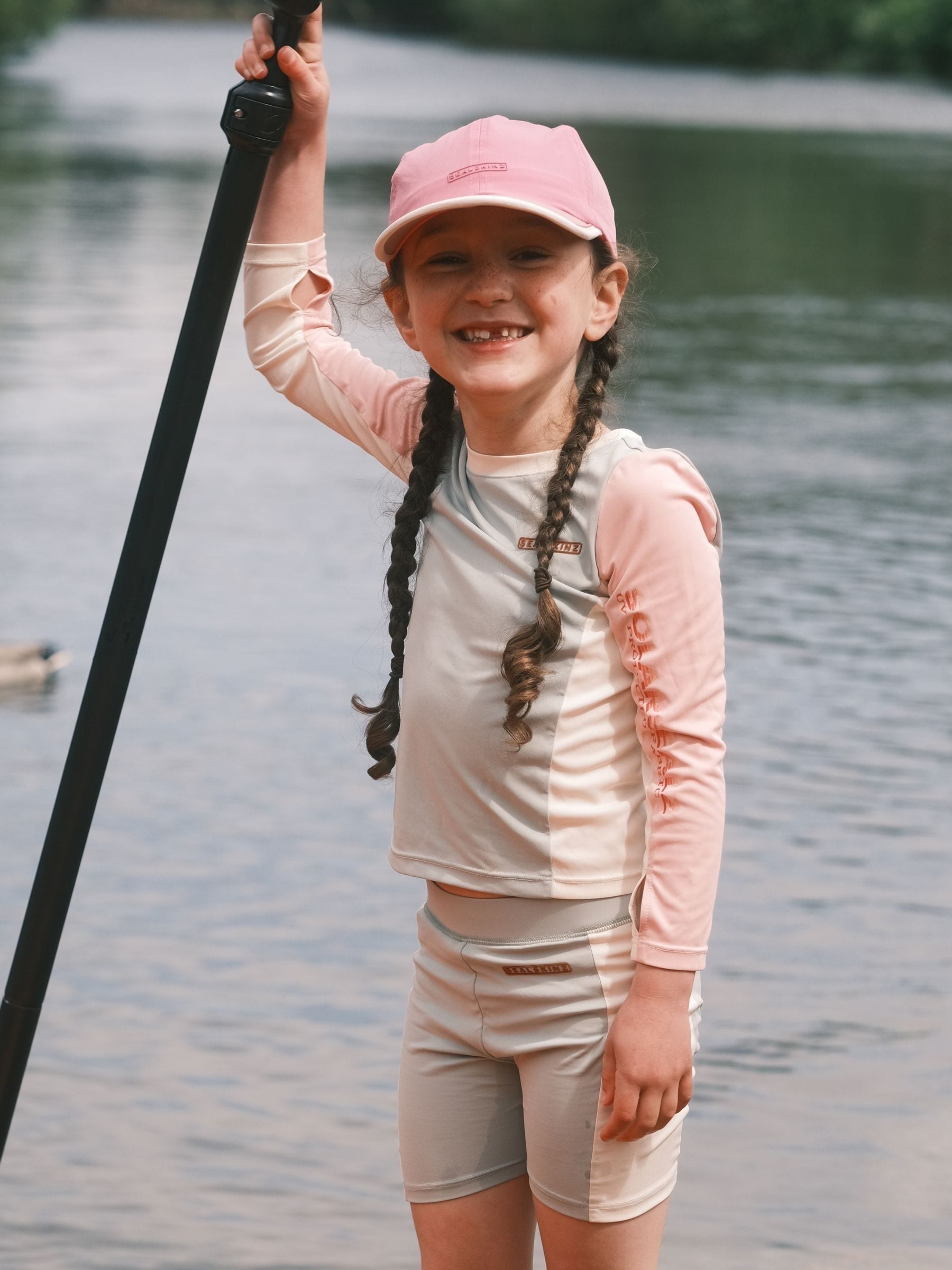 Sealskinz pink Oulton kids Solarsealz quick dry cap (British brand)