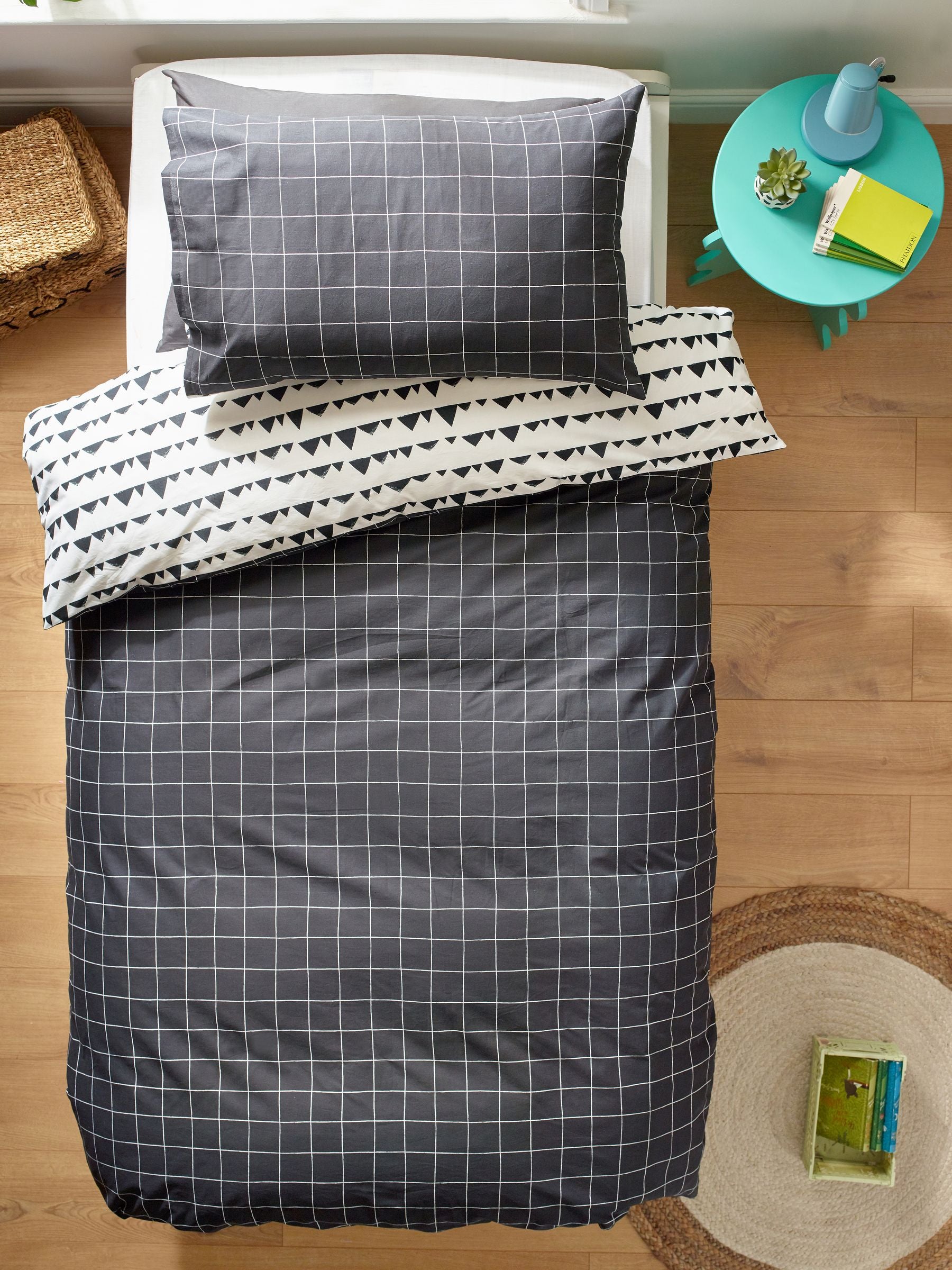 Monochrome printed cotton duvet cover pillowcase set 200x200cm, imported from the UK
