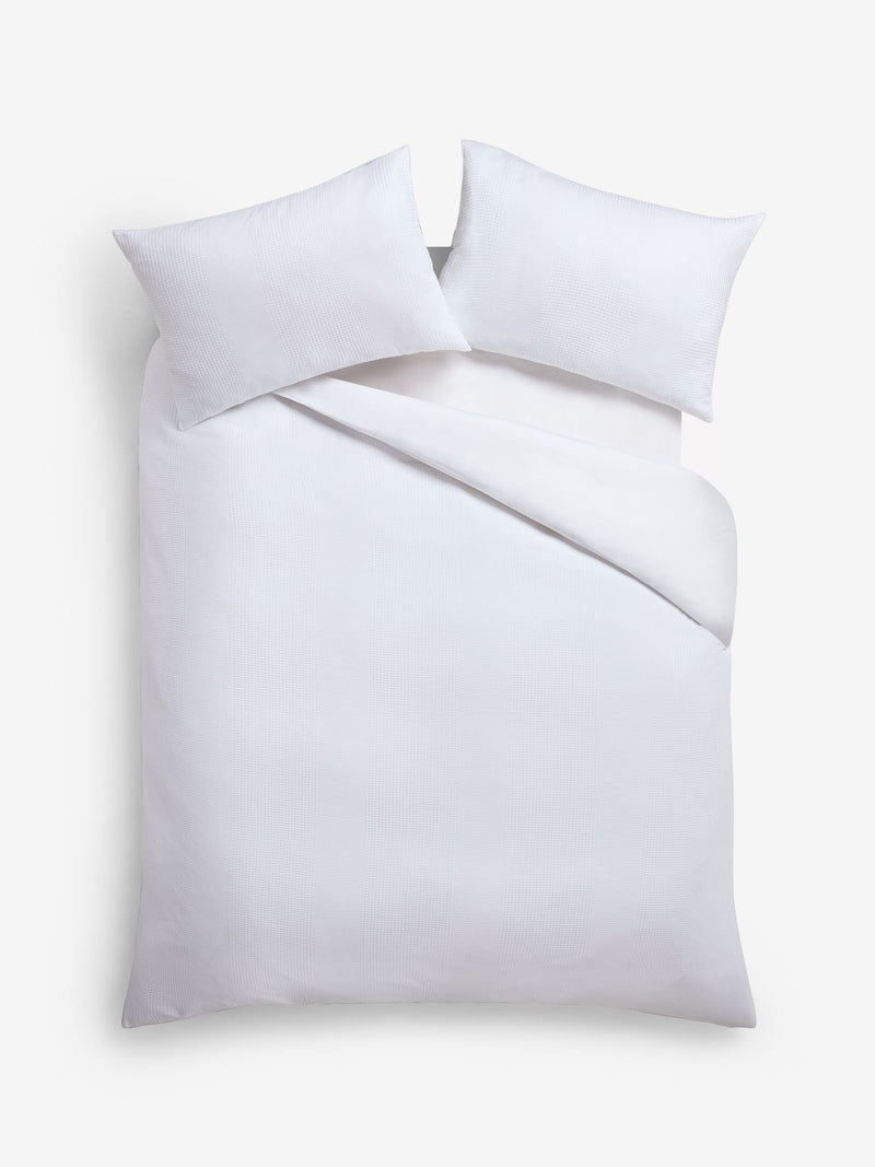 White waffle texture duvet cover and pillowcase set (British brand)