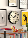 ساعة حائط Jones Clocks Tiger سوداء مقاس 30 سم