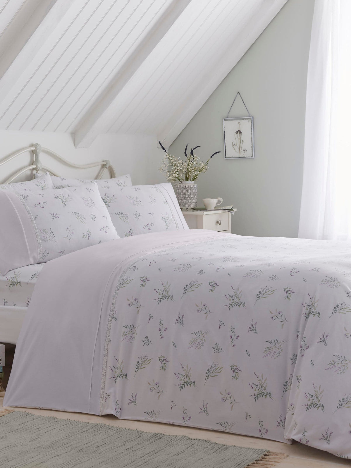 Dreams & Drapes Lilac Chloe Lace Detail Duvet Cover Set - British product