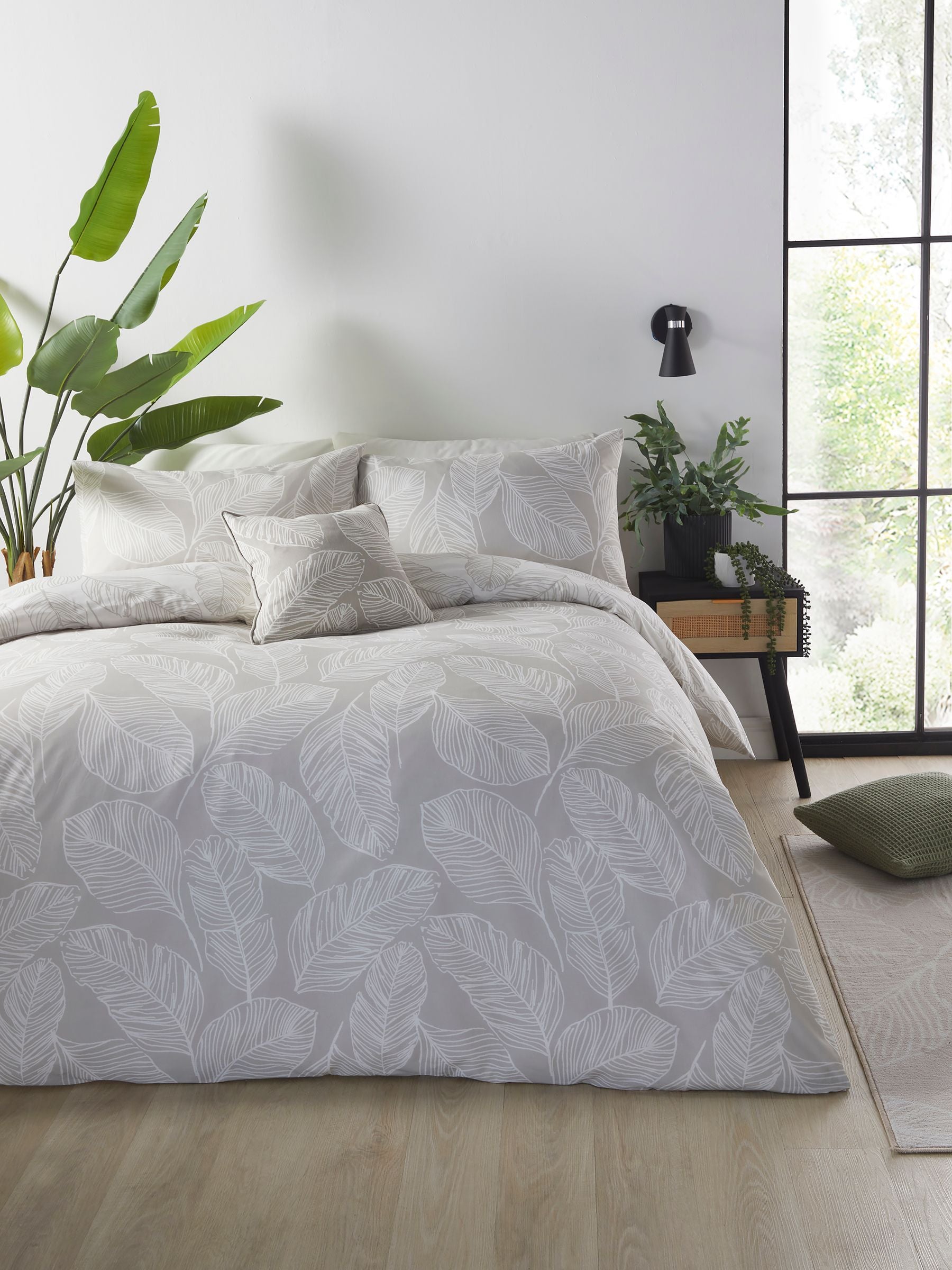 Fusion Natural Matteo reversible duvet cover set - British product