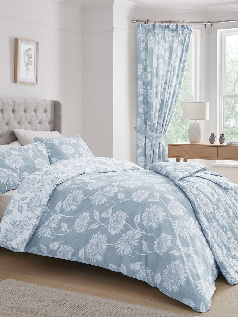 Dreams & Drapes blue chrysanthemum reversible duvet cover set - British product