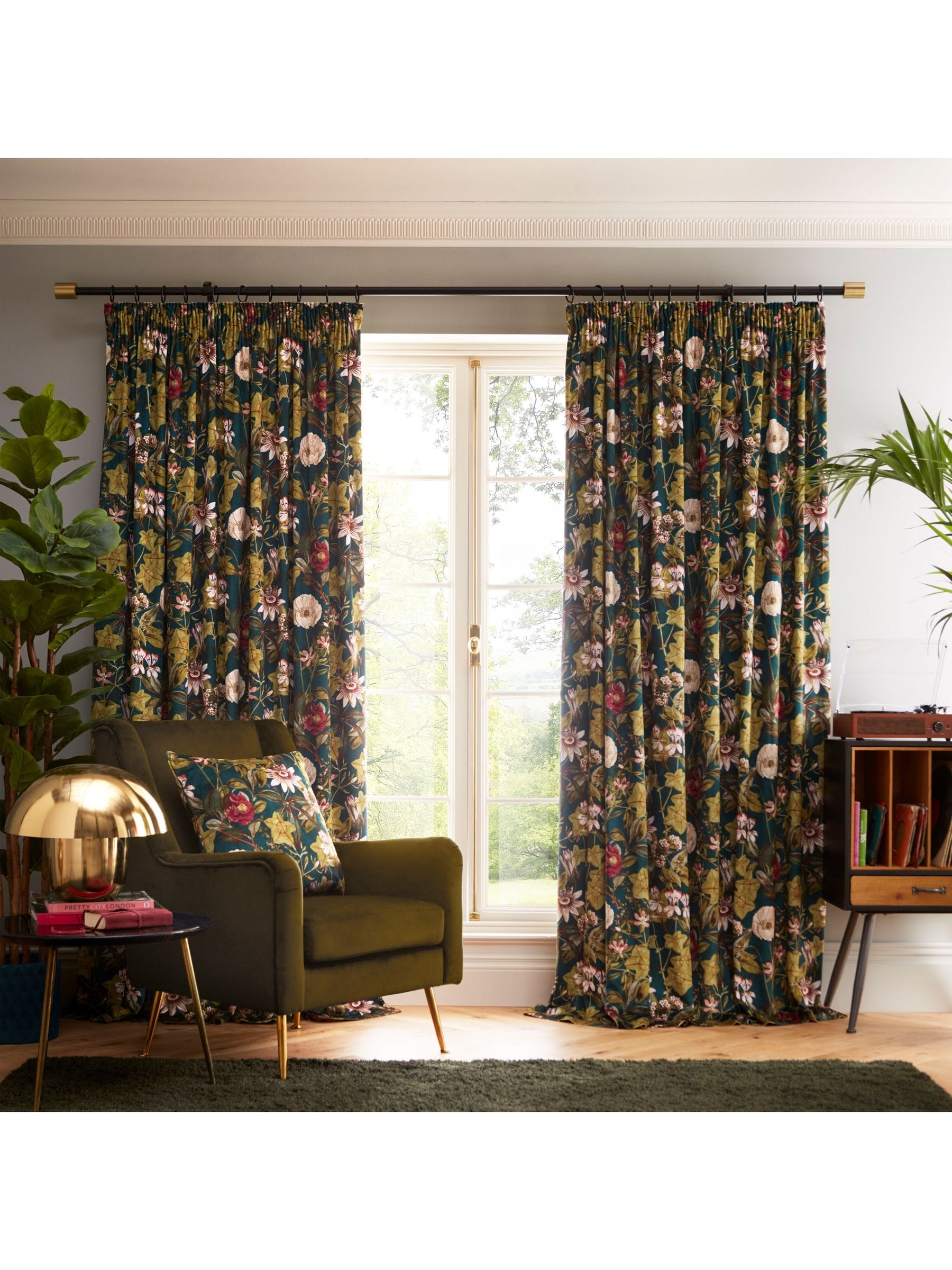 Clarke and Clarke emerald passiflora eyelet curtain 229x183cm - British product