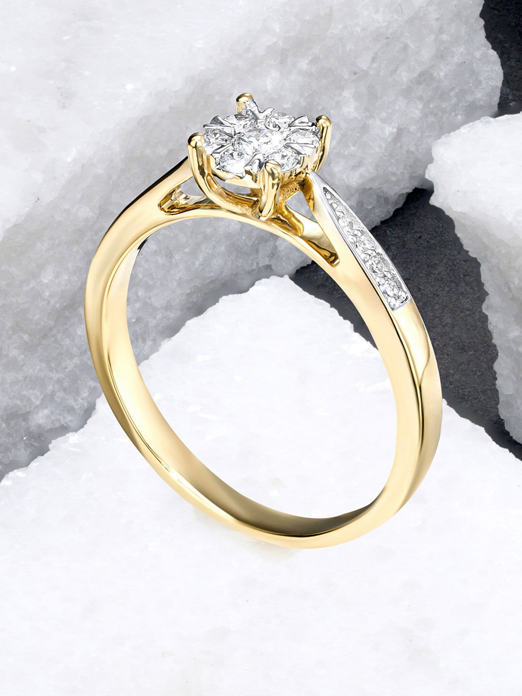 The Diamond Store 0.25ct lab diamond engagement ring, imported from the UK