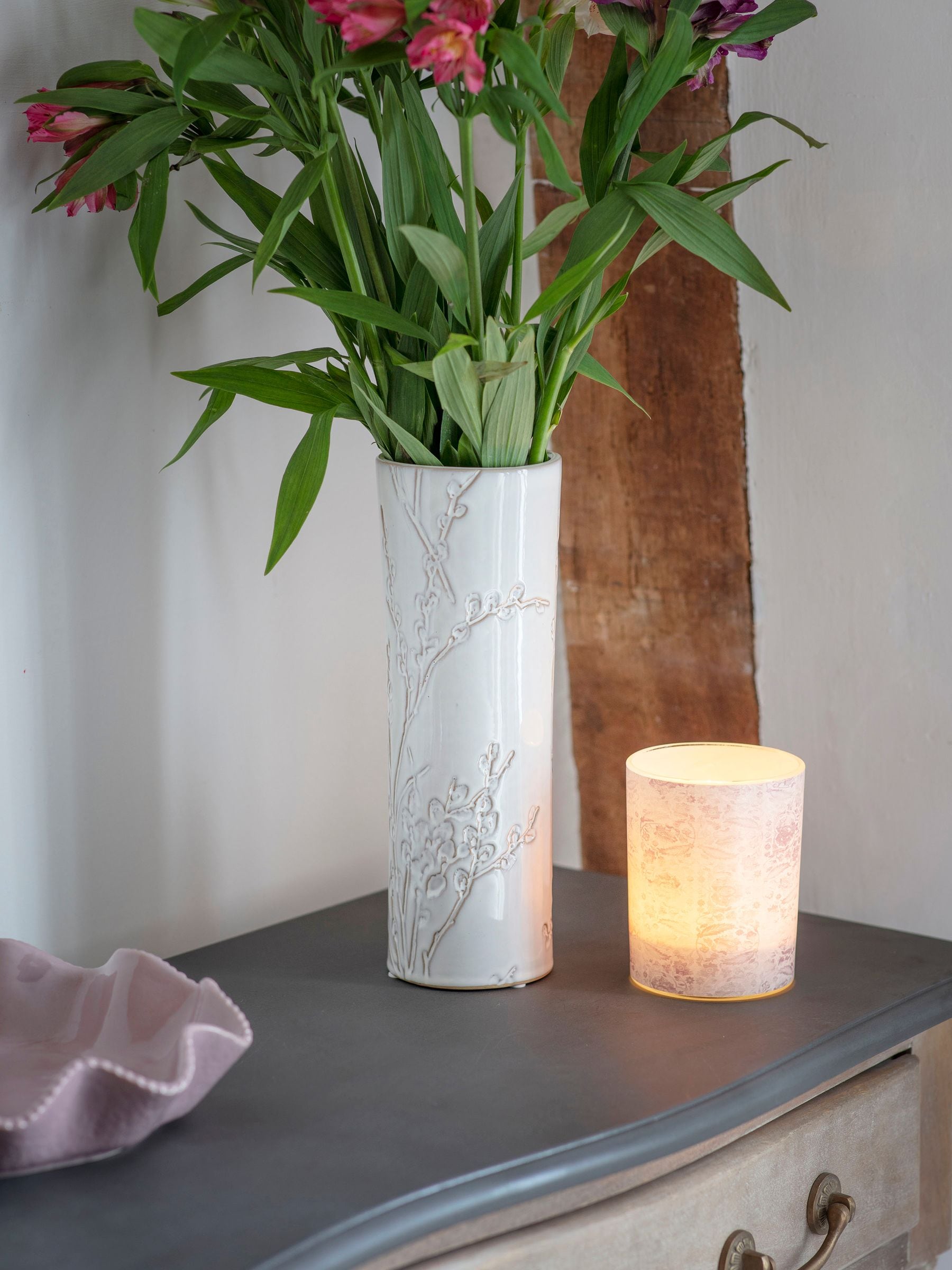 Laura Ashley Pussywillow Antique White Stoneware Vase, UK version