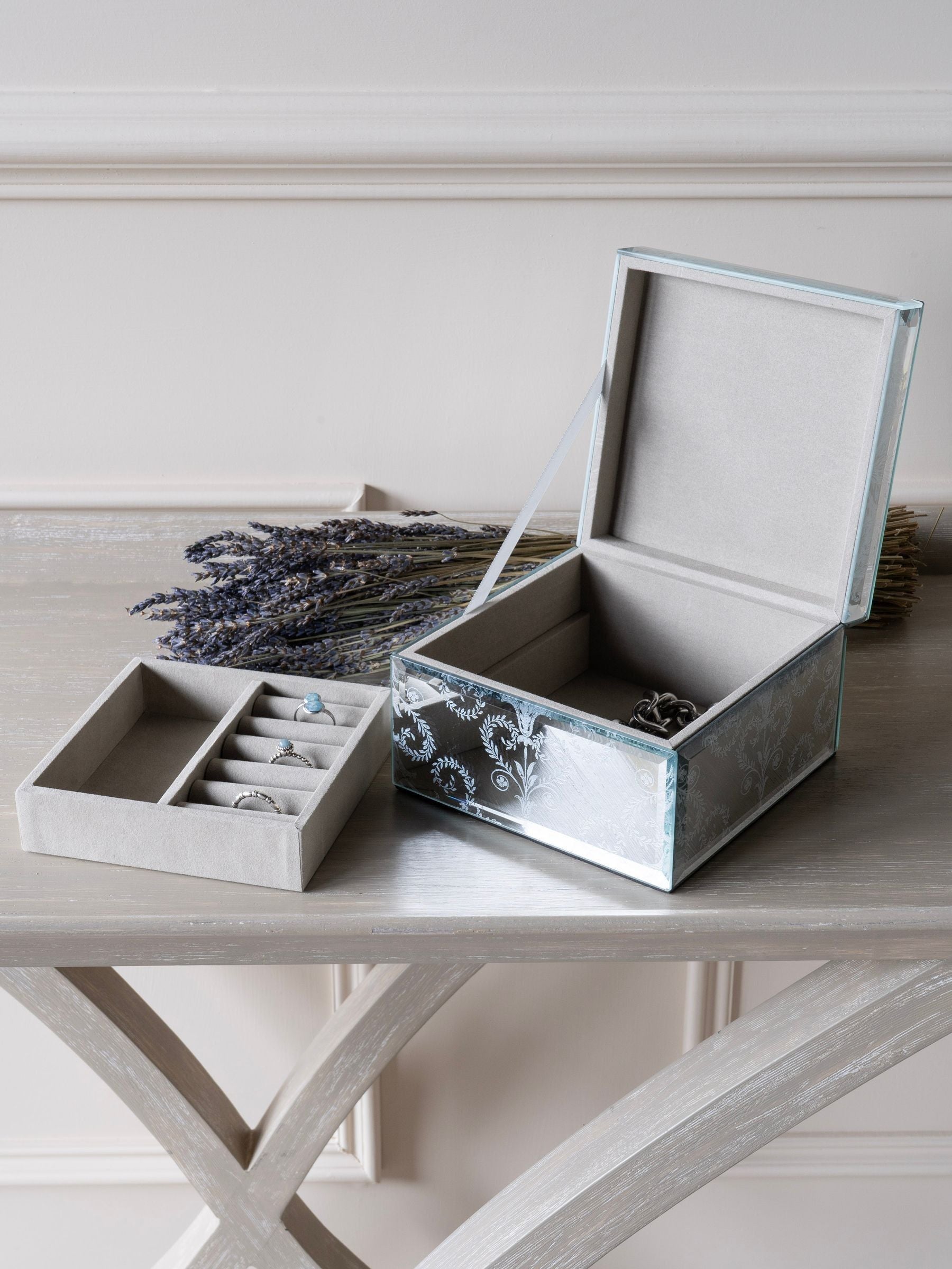 Laura Ashley Josette print mirror jewellery box measuring 15x15x9cm, UK version