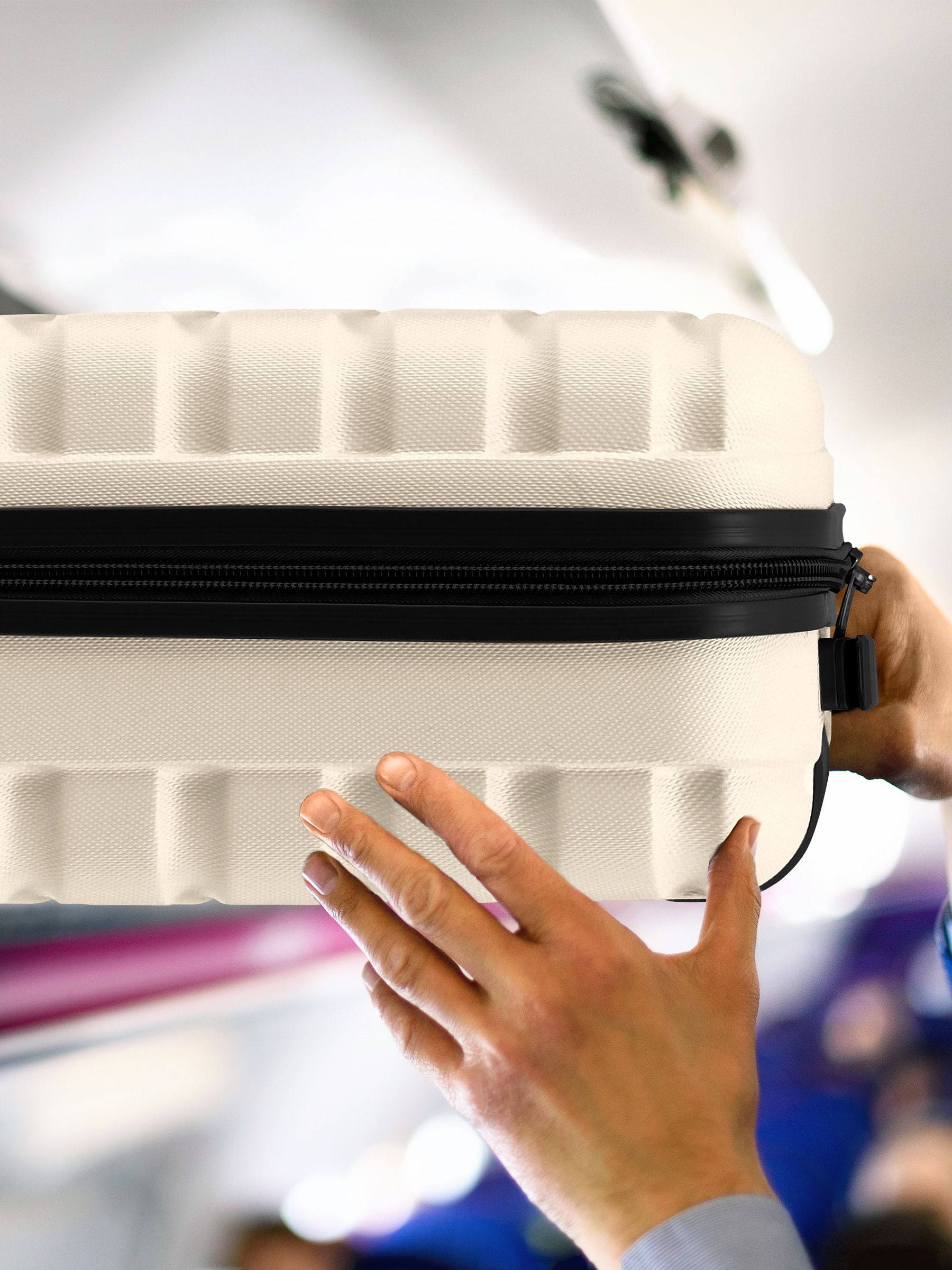 Flight Knight cream underseat cabin bag 45cm - British product