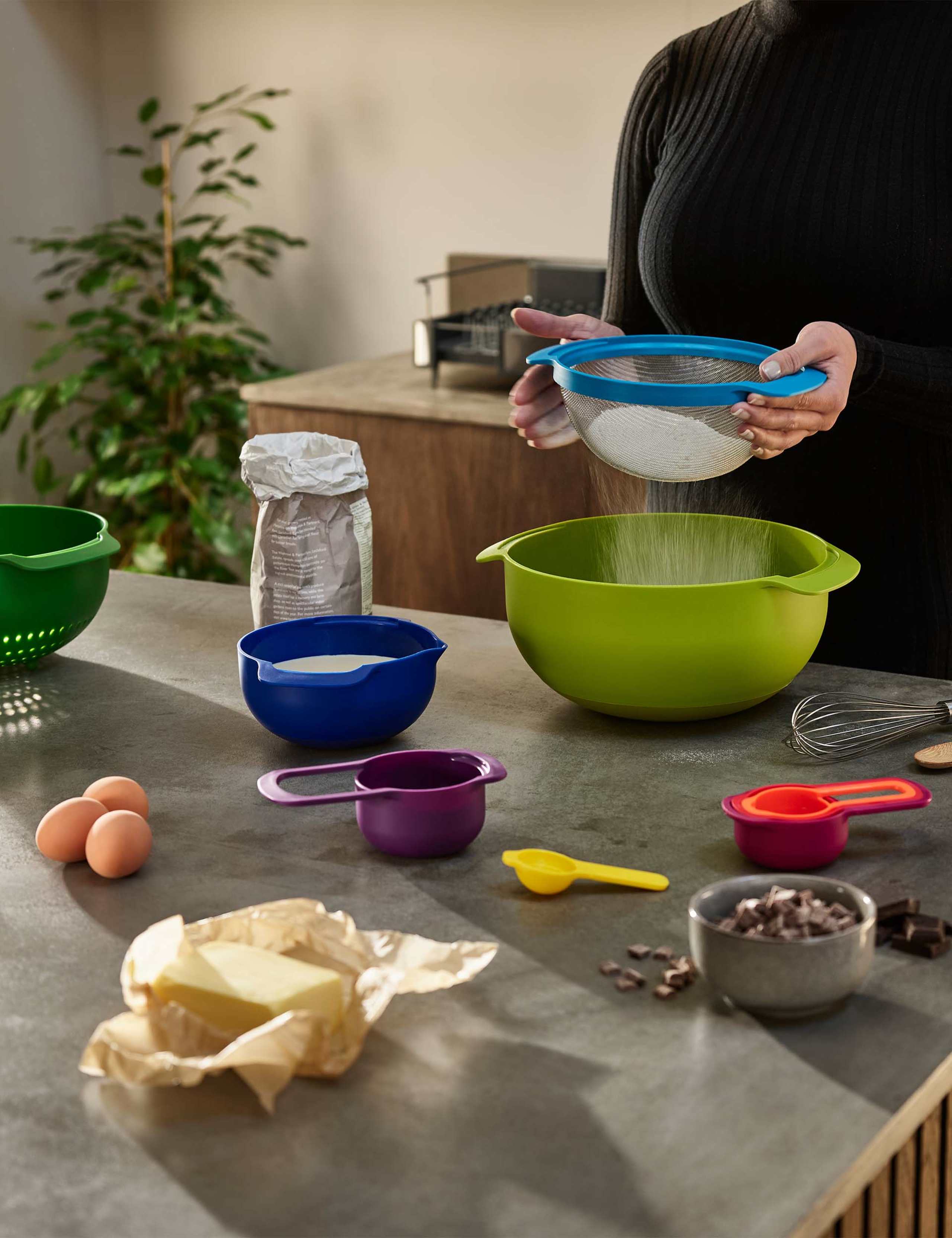 Joseph Joseph Nest Plus mixing set, imported from the UK