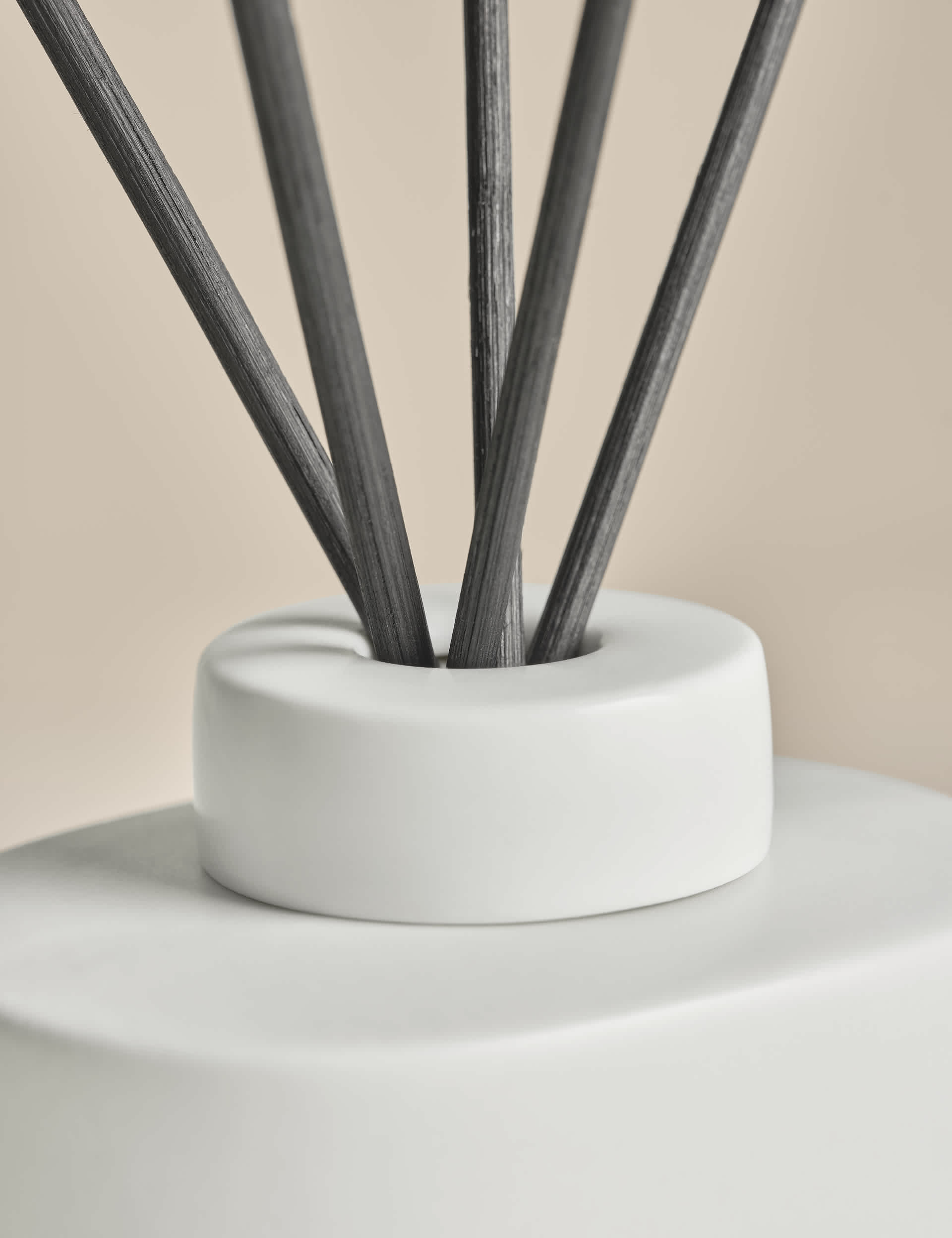 M&S No. 1 Fragrance ceramic reed diffuser 200ml, imported from the UK