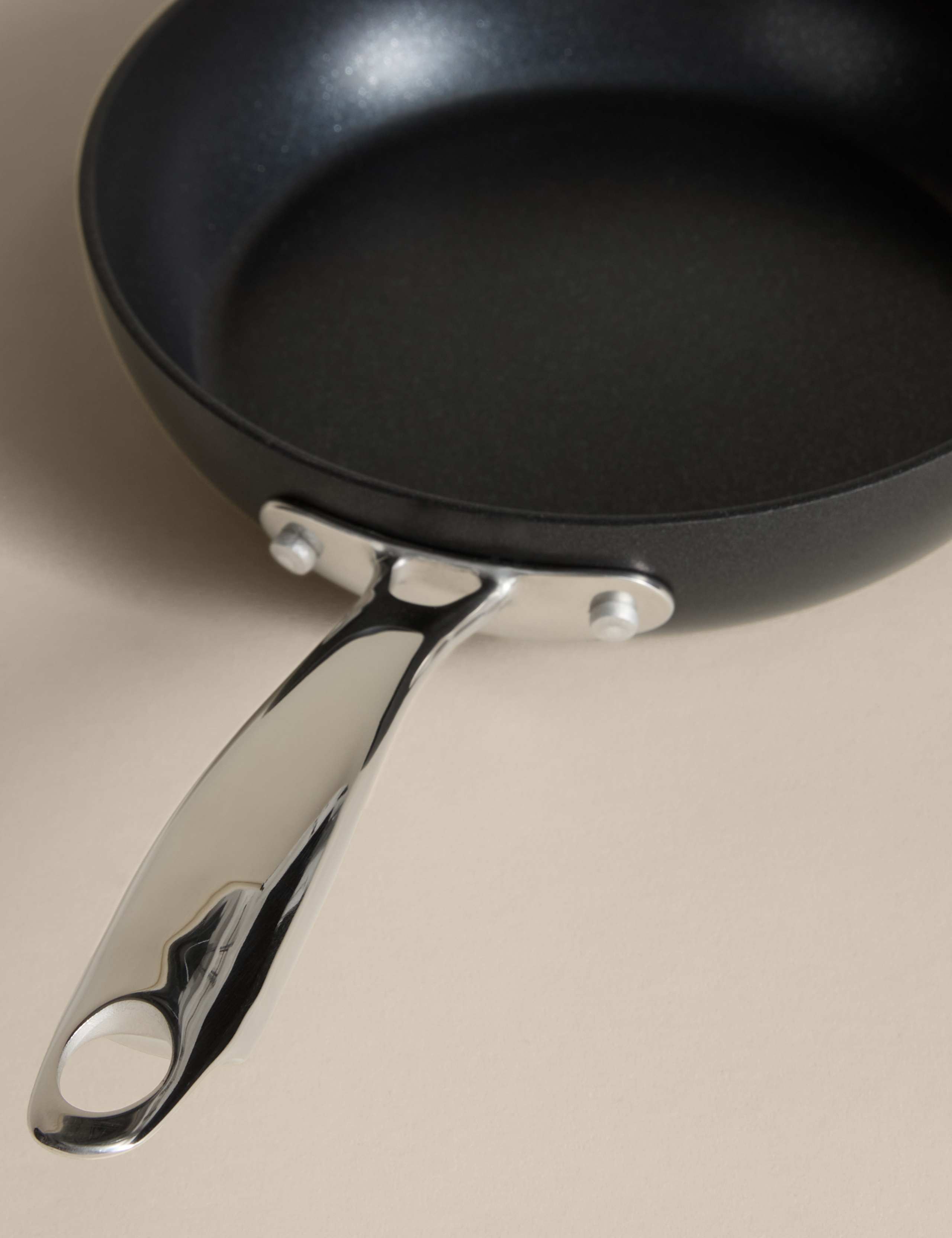 Non-Stick Pro frying pan 20cm - British product