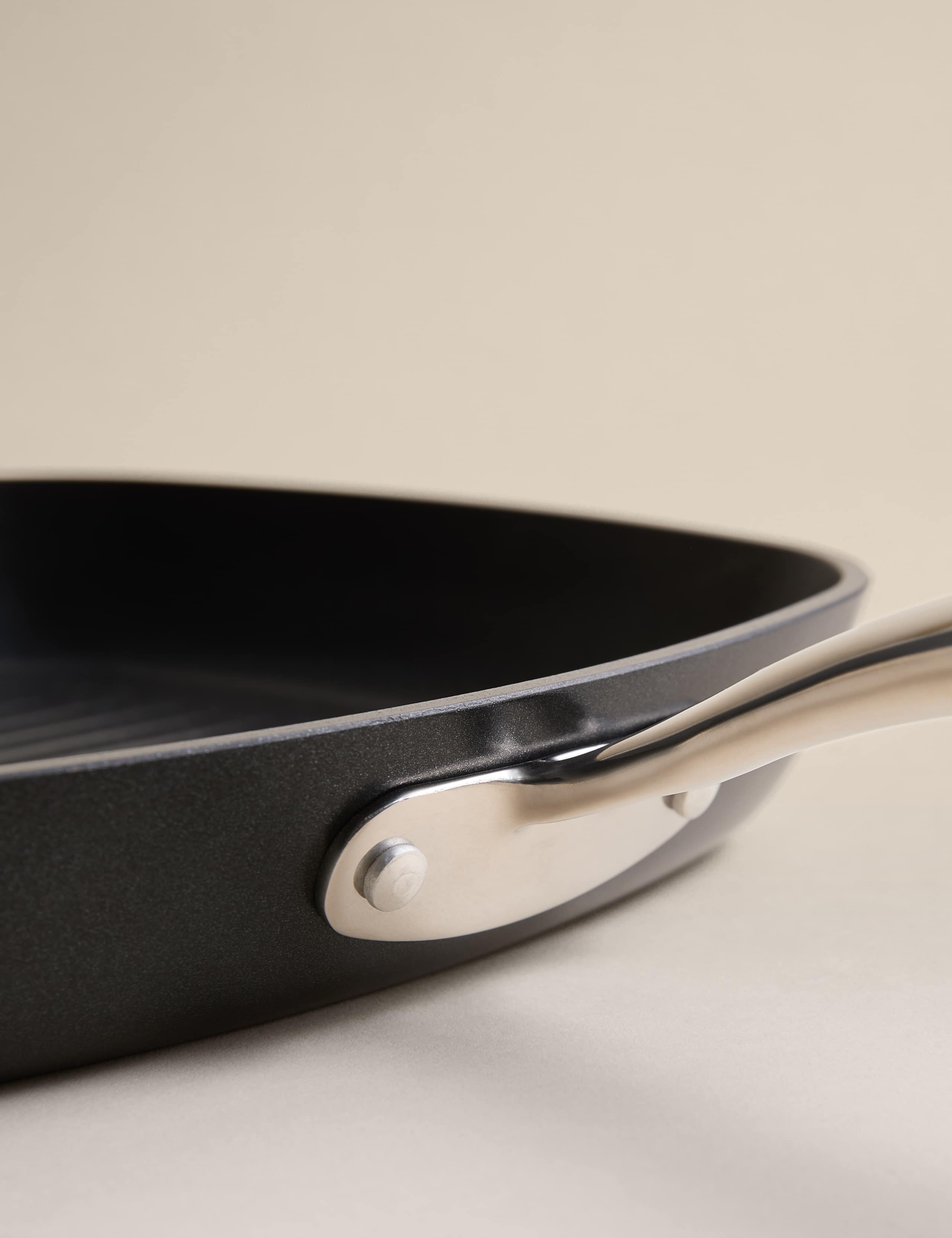 M&S Non-Stick Pro 26cm Griddle Pan (British brand)