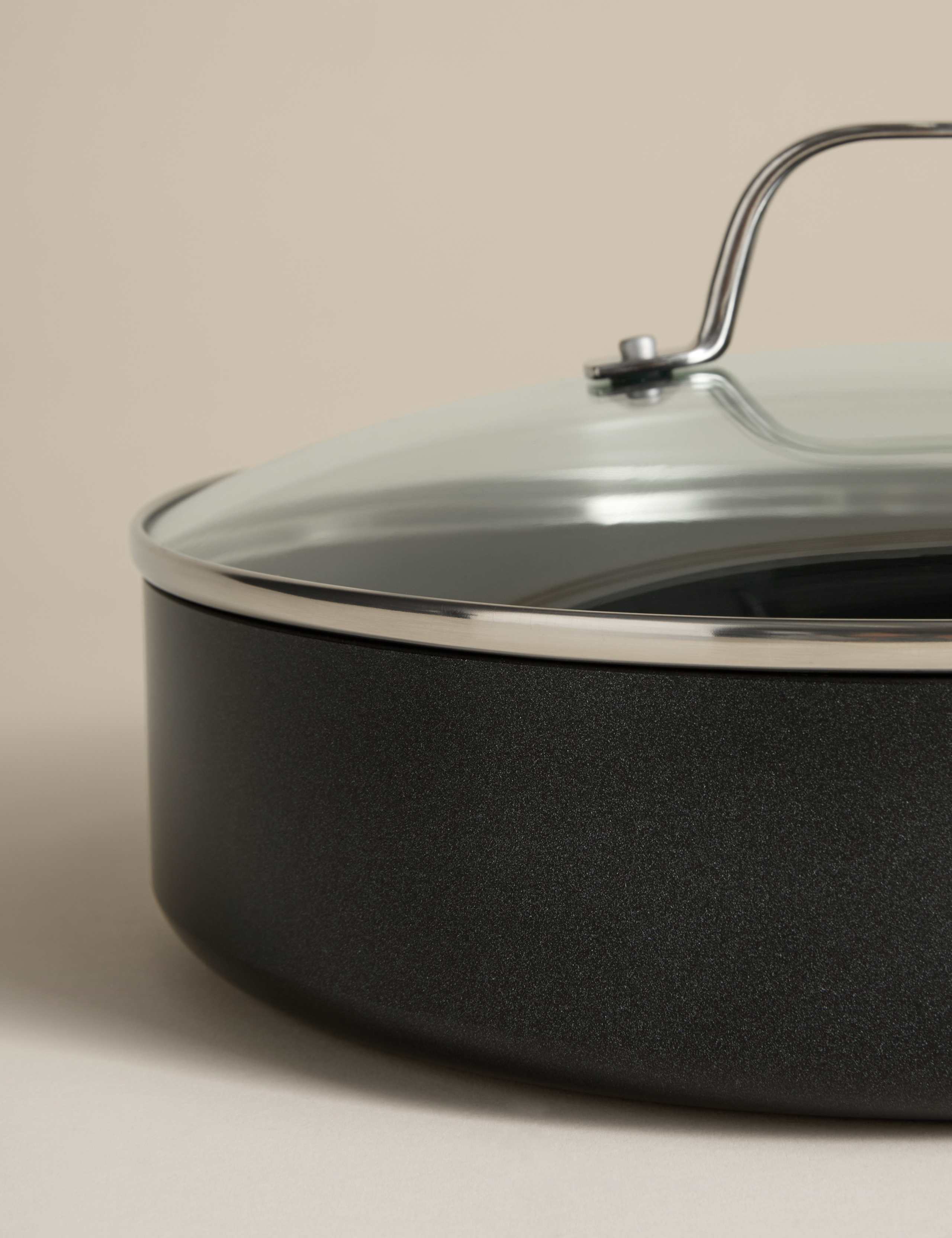 Non-Stick Pro Sauté Pan aluminium non-stick - British product